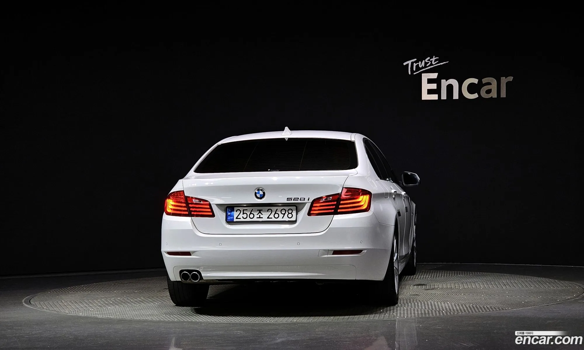 BMW 5 Series F10 528I - фотография 6749069