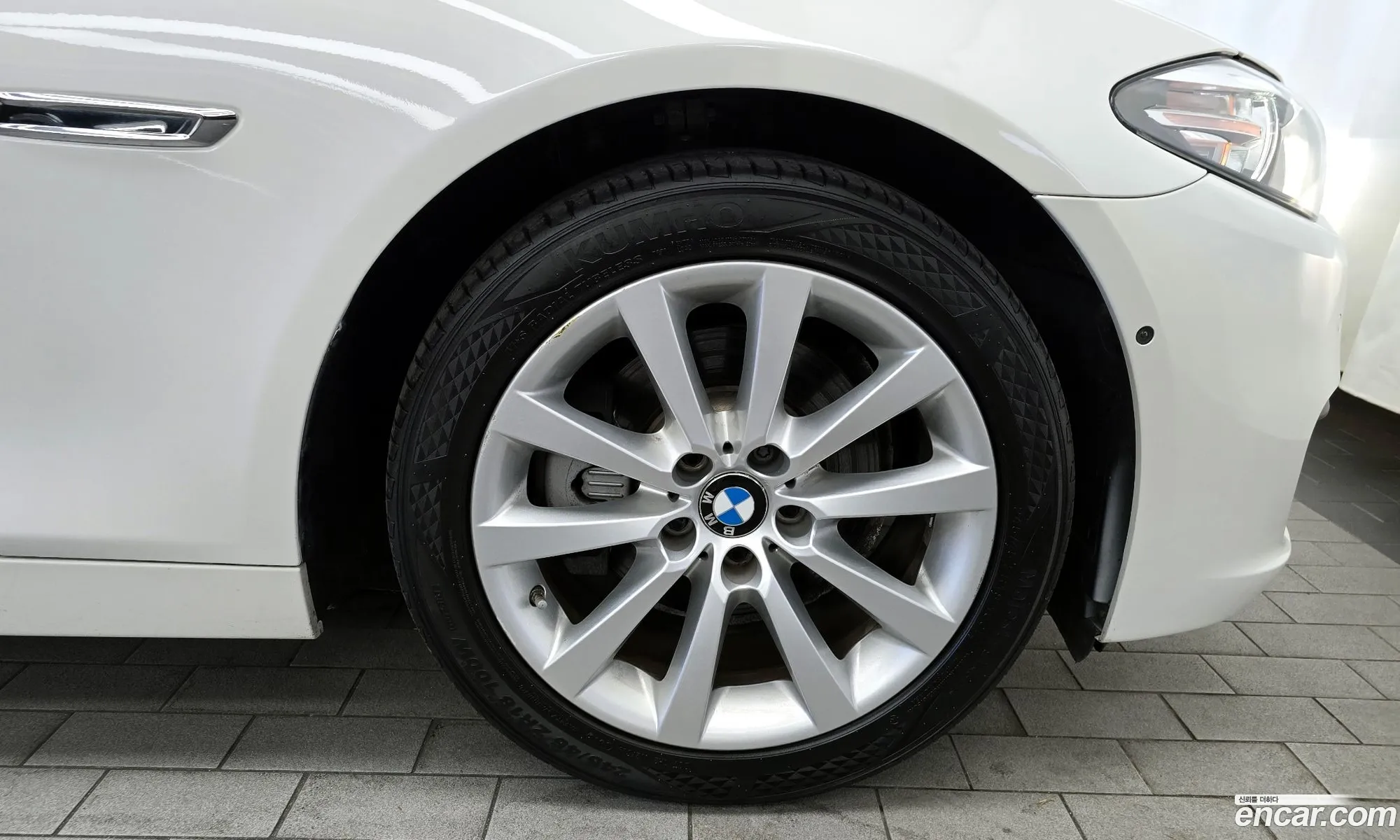 BMW 5 Series F10 528I - фотография 6749070
