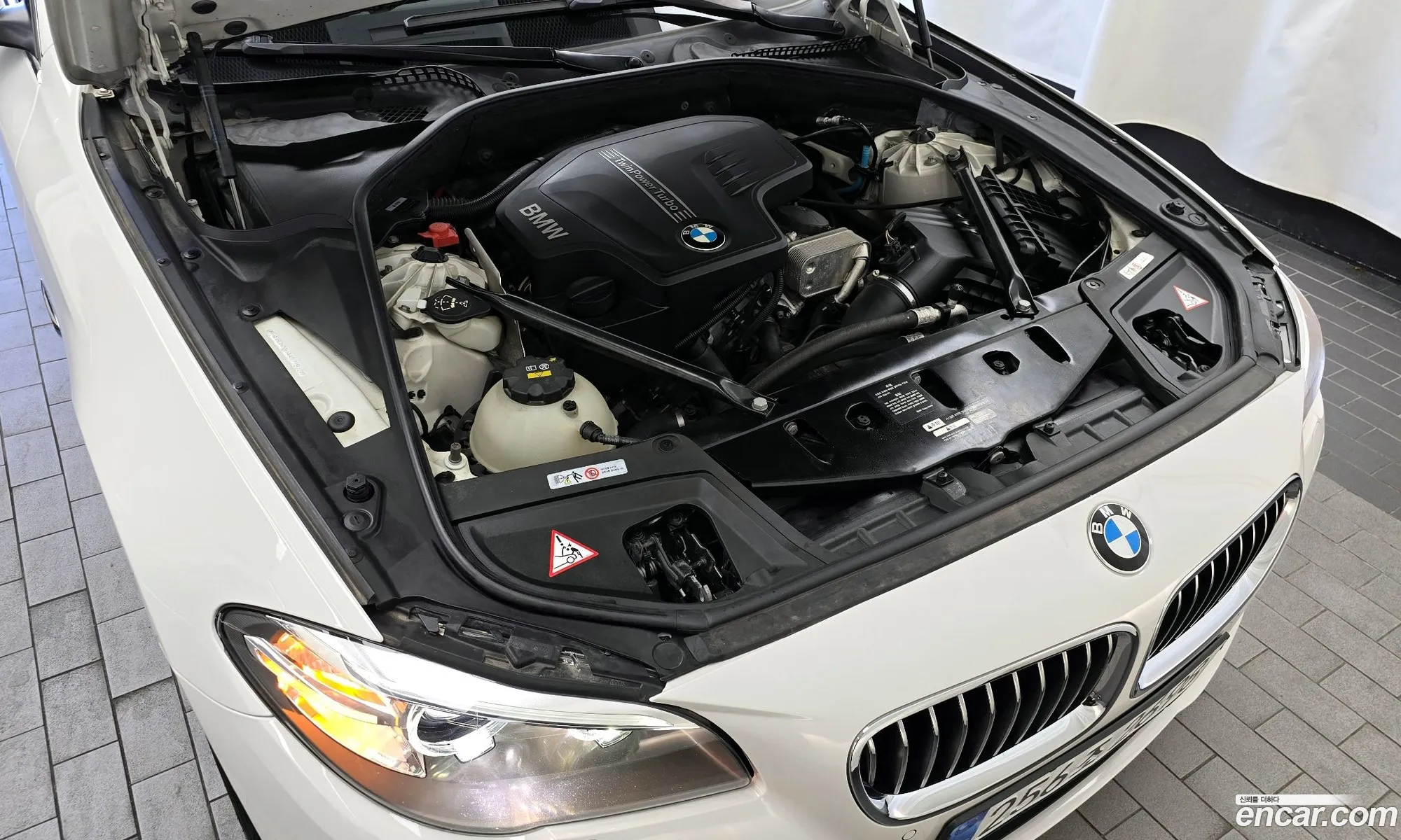 BMW 5 Series F10 528I - фотография 6749071
