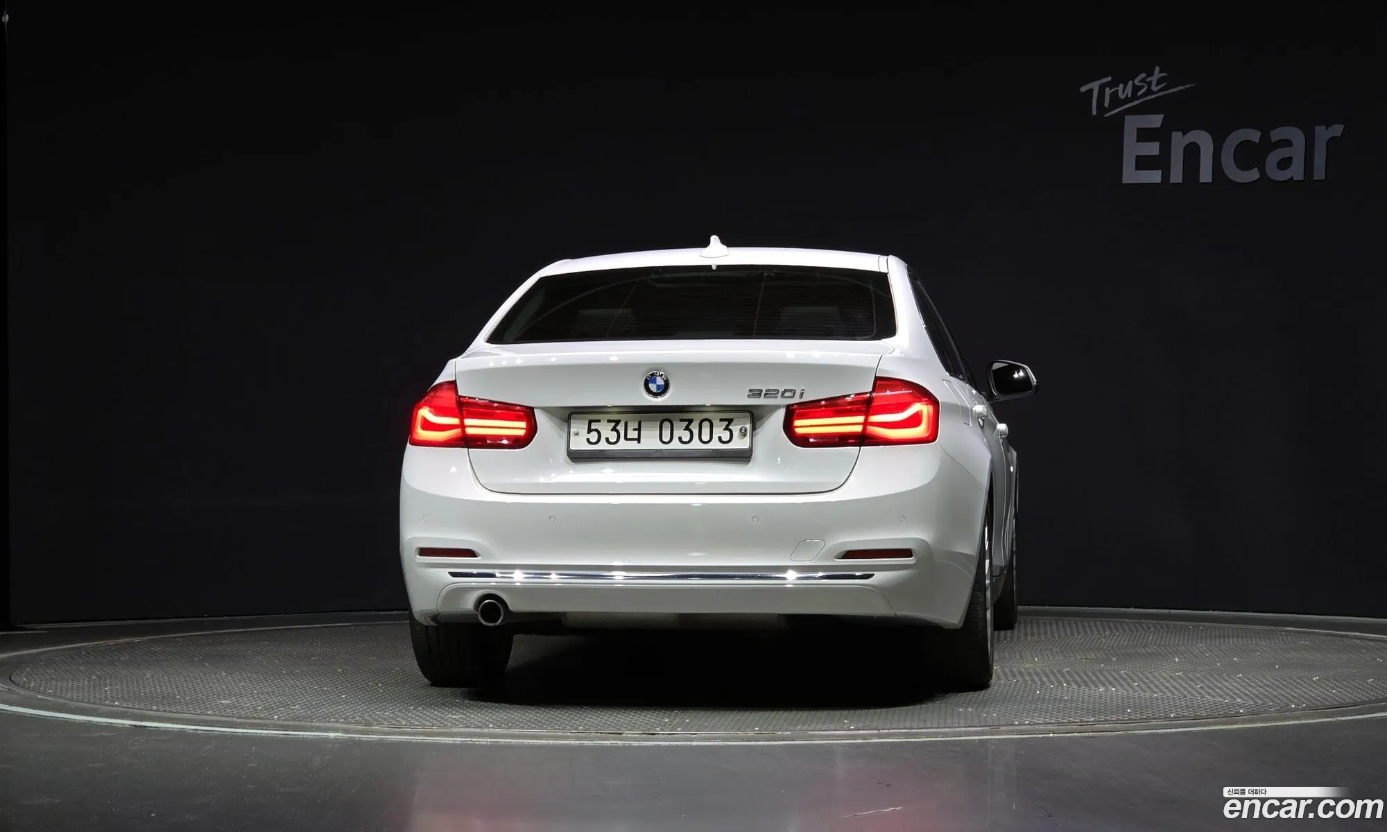 BMW 3 Series F30 320I Luxury - фотография 7052069