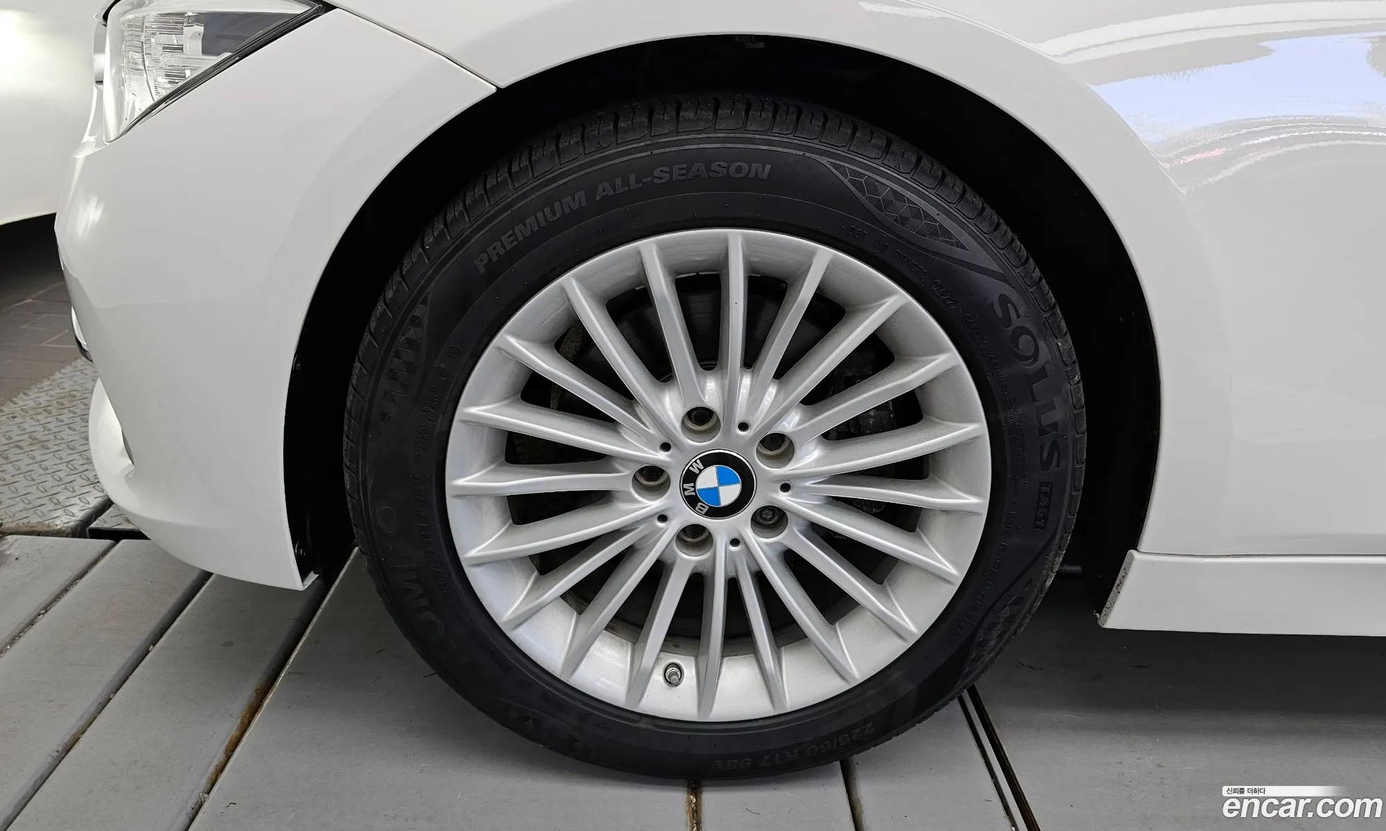 BMW 3 Series F30 320I Luxury - фотография 7052070