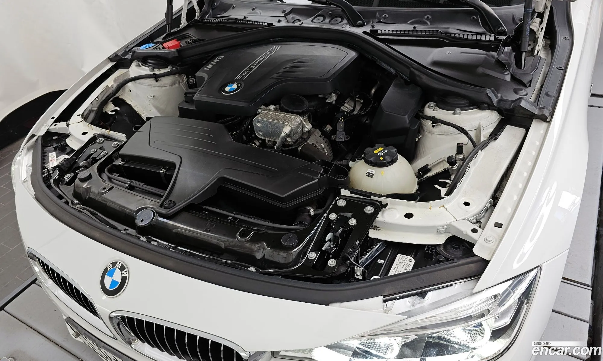 BMW 3 Series F30 320I Luxury - фотография 7052071