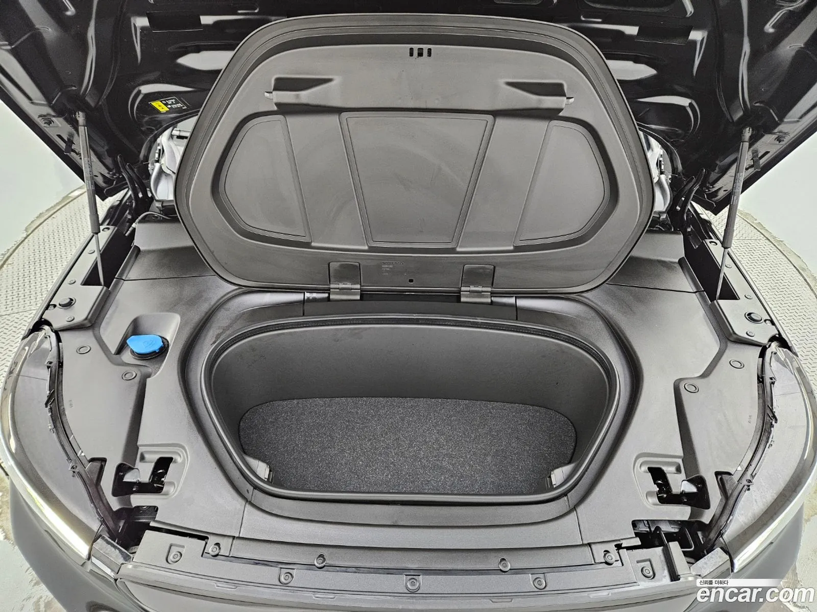 Volvo C40 Recharge Twin Ultimate - фотография 6533634