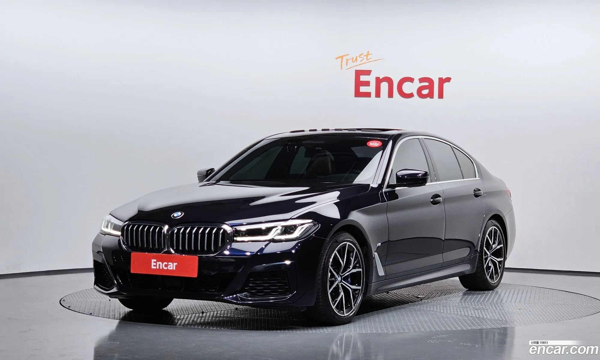 BMW 5 Series G30 530I xDrive M Sports - фотография 6985767
