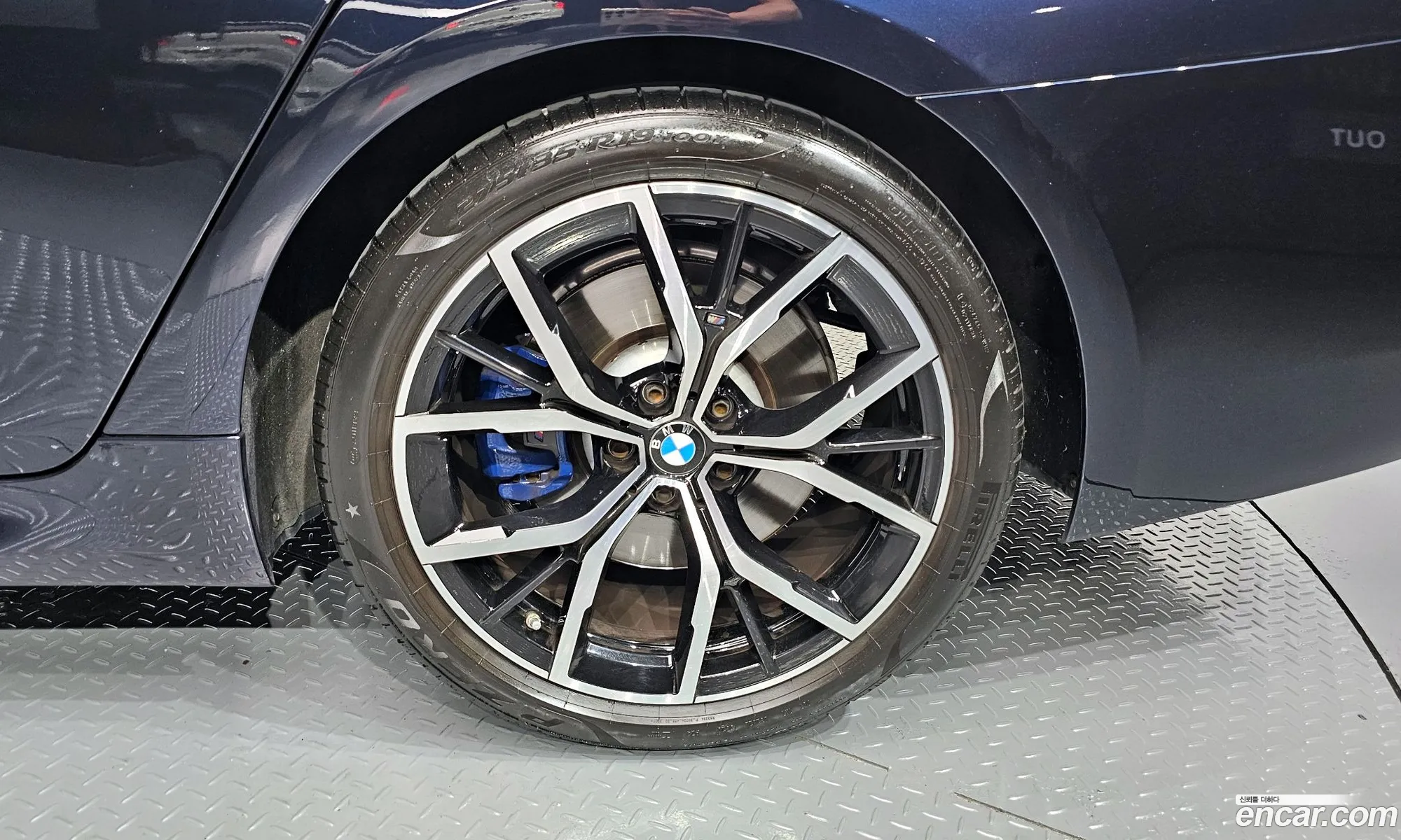 BMW 5 Series G30 530I xDrive M Sports - фотография 6985771