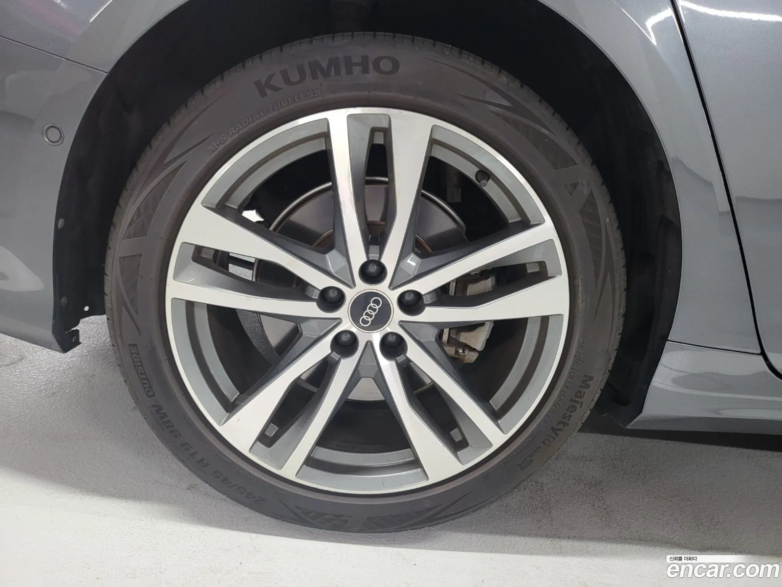 Audi A6 C8 45 Tfsi Quattro Premium - фотография 1126379