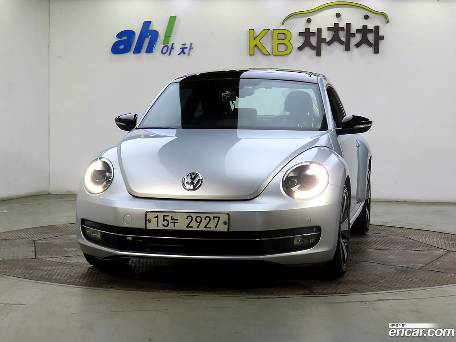 Volkswagen The Beetle 20 Tdi Premium 3Rd Generation - фотография 8189563
