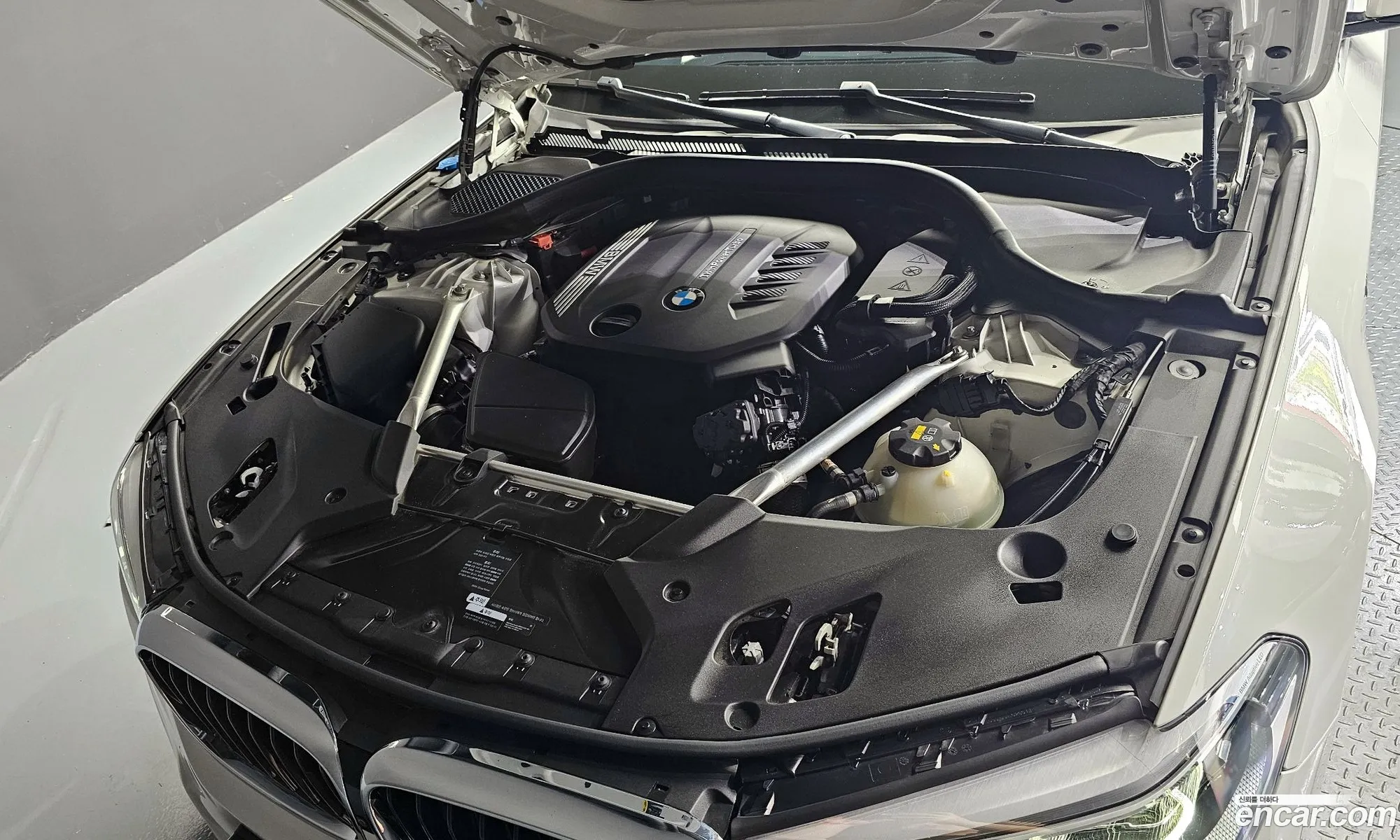 BMW 5 Series G30 520D M Sports Plus - фотография 12523318