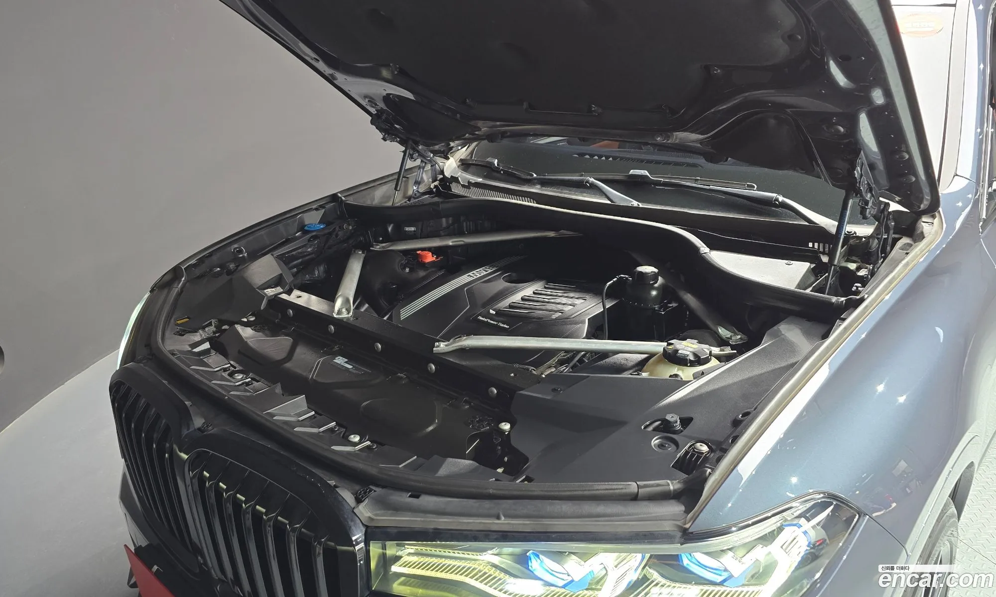 BMW X7 G07 ​​xDrive 40I M Sports 6-Seater - фотография 15260076