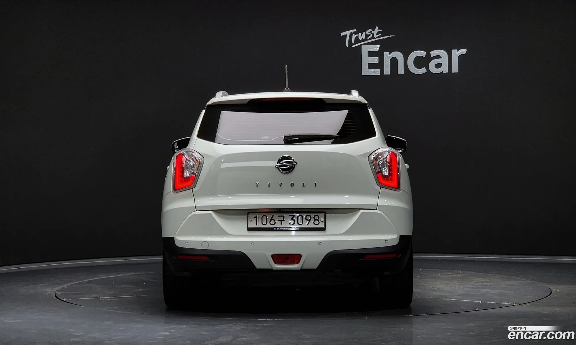 Kg Mobility Ssangyong Tivoli Armor Diesel Lx 2Wd - фотография 6972339