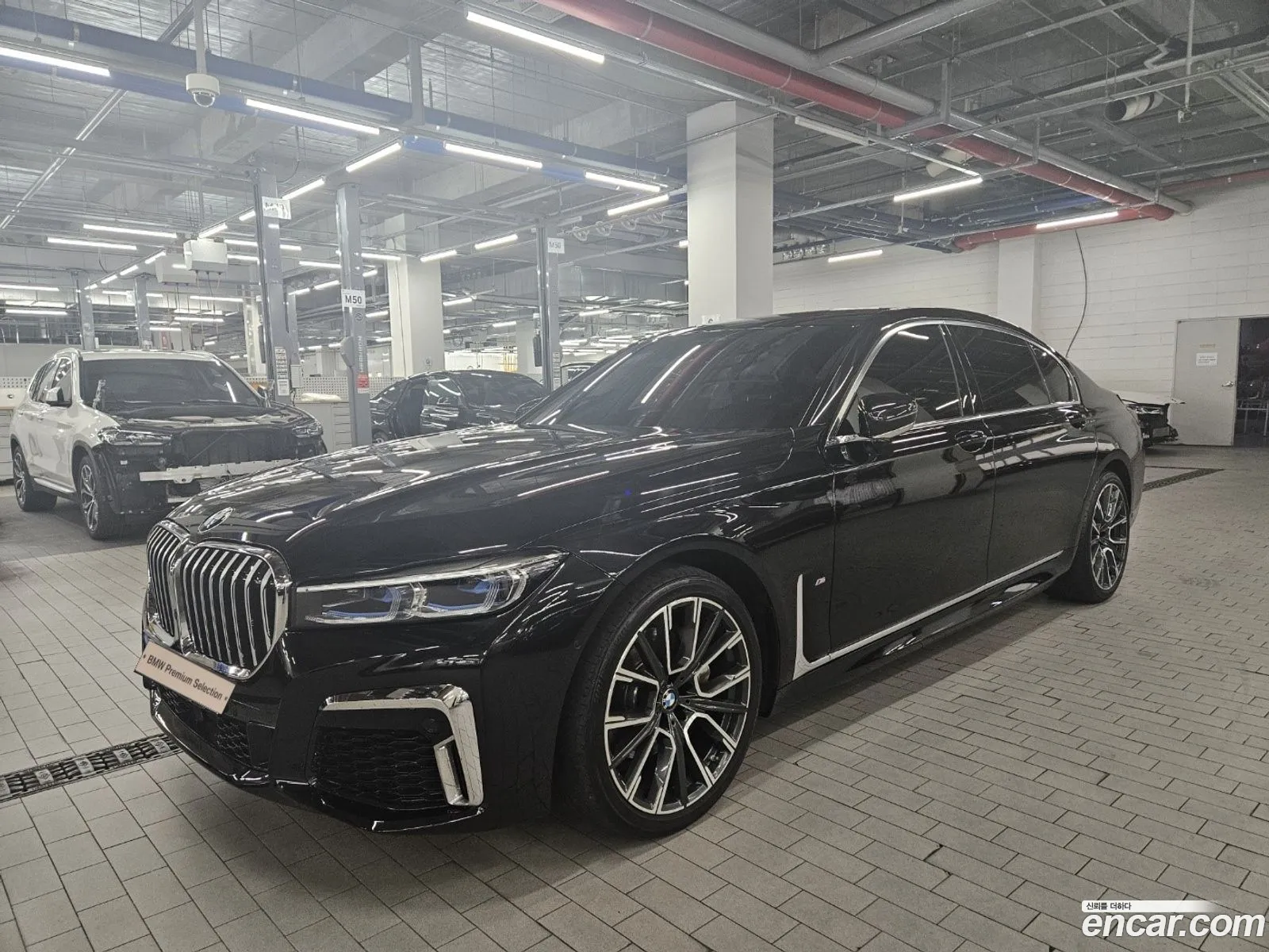 BMW 7 Series G11 730Ld xDrive M Sports - фотография 3682952