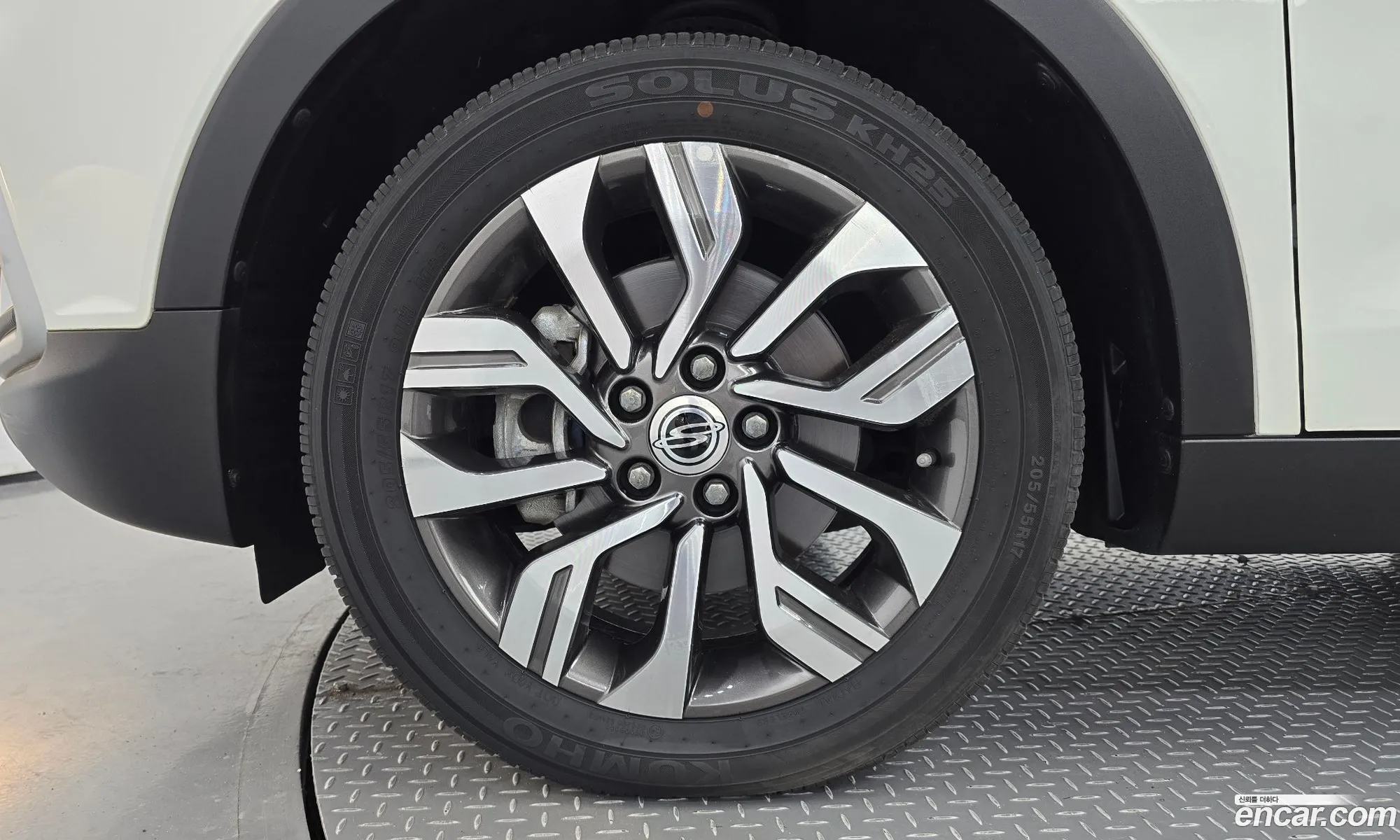 Ssangyong Tivoli Tivoli 16 Ix 2Wd 2018 - фотография 7376924