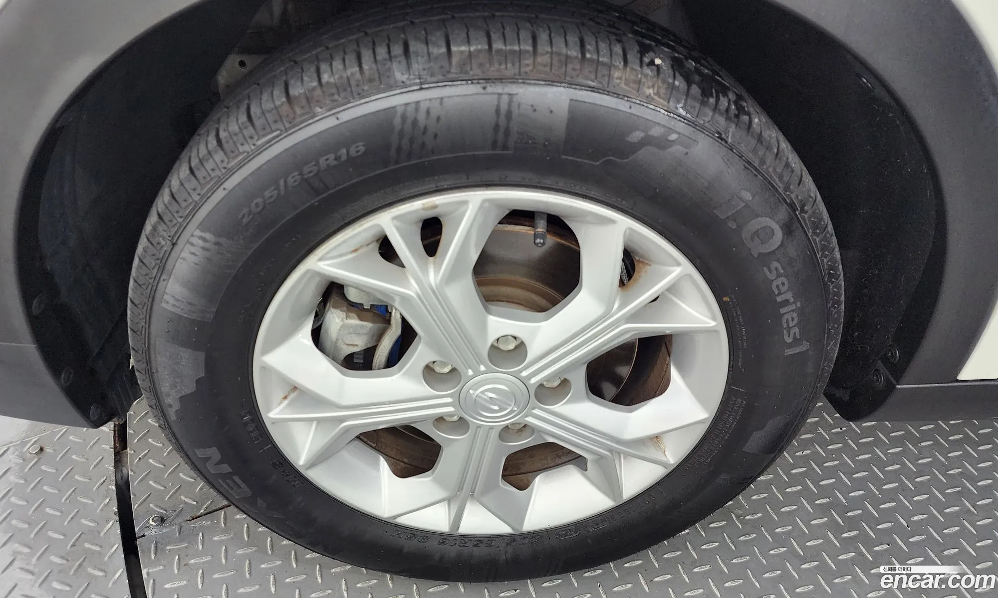 Kg Mobility Ssangyong Very New Tivoli Gasoline 15 2Wd V3 - фотография 7215745