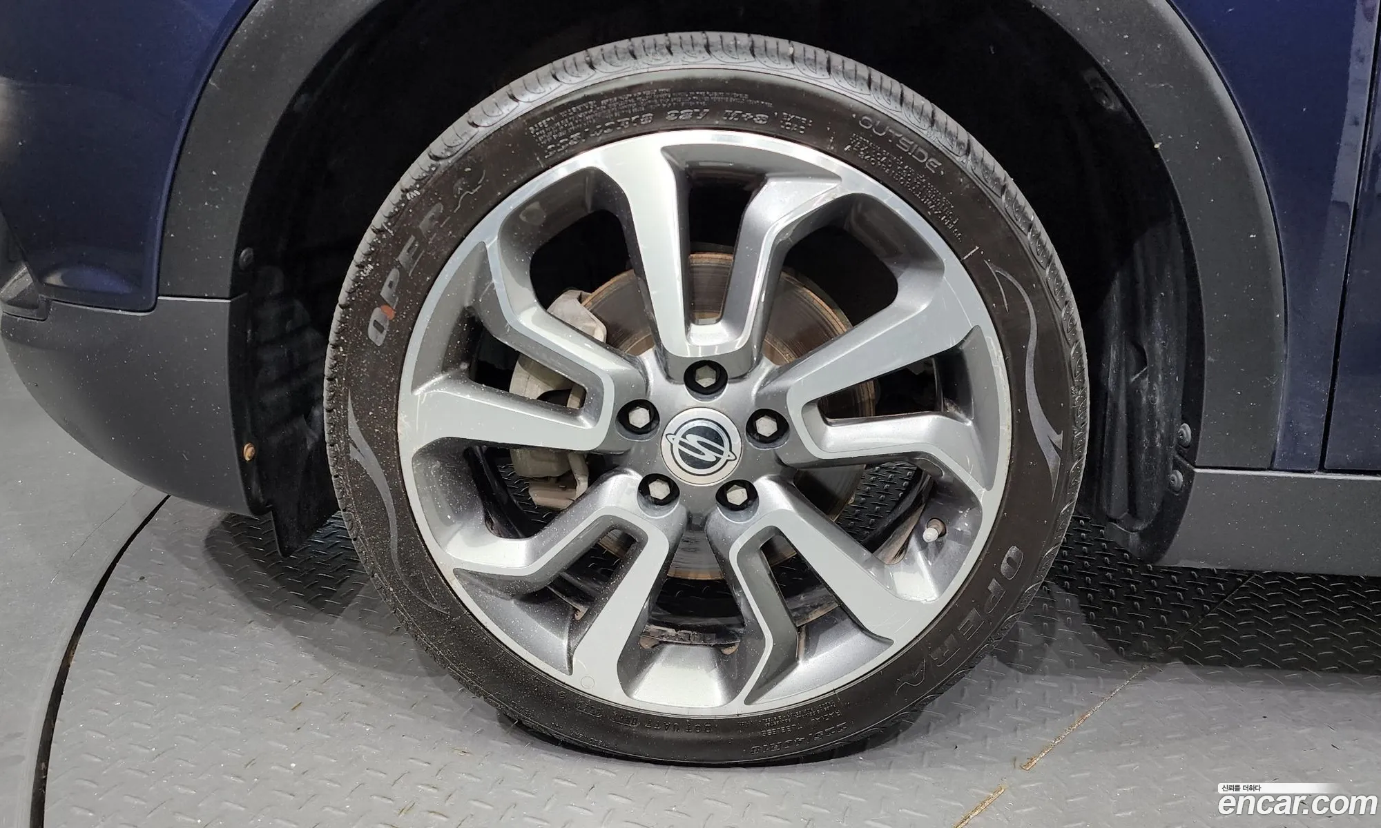 Kg Mobility Ssangyong Tivoli Lx 2Wd - фотография 7395595