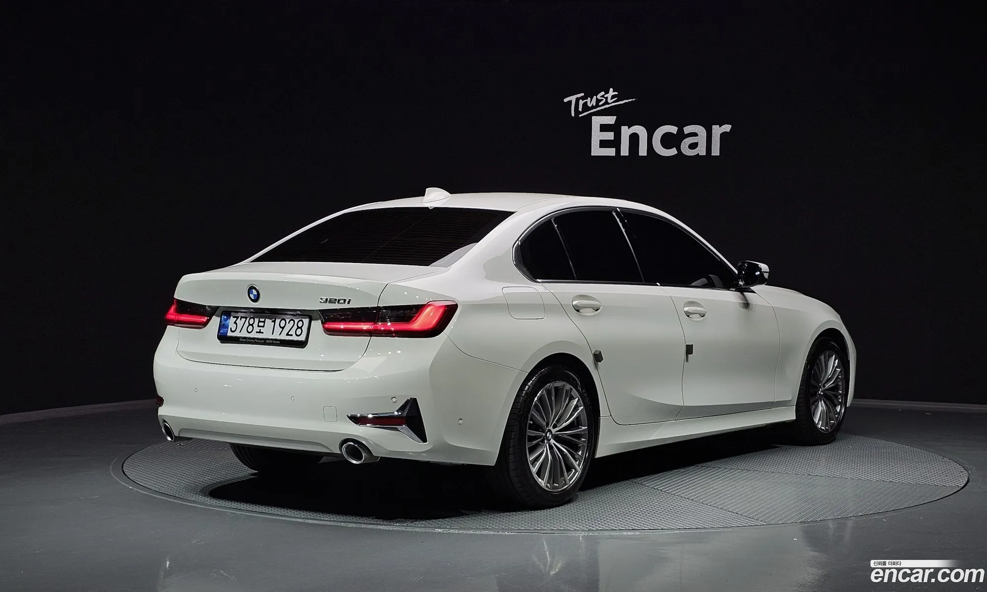 BMW 3 Series G20 320I Luxury - фотография 8082332