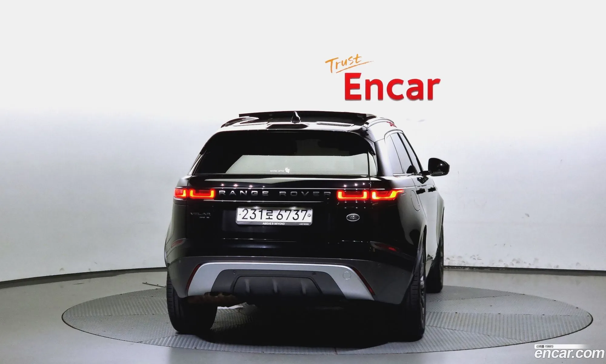 Land Rover Range Rover Velar 20 D240 R-Dynamic Se - фотография 6997143