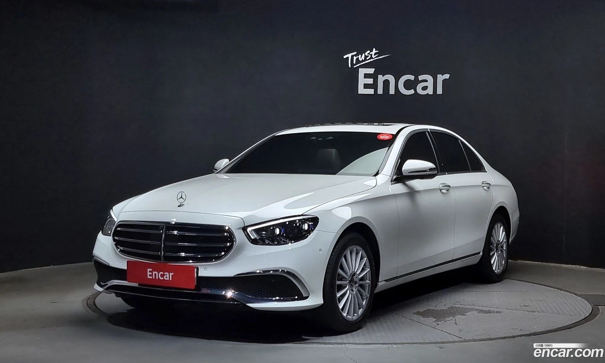 Benz E-Class W213 E220D 4Matic Exclusive - фотография 19816209