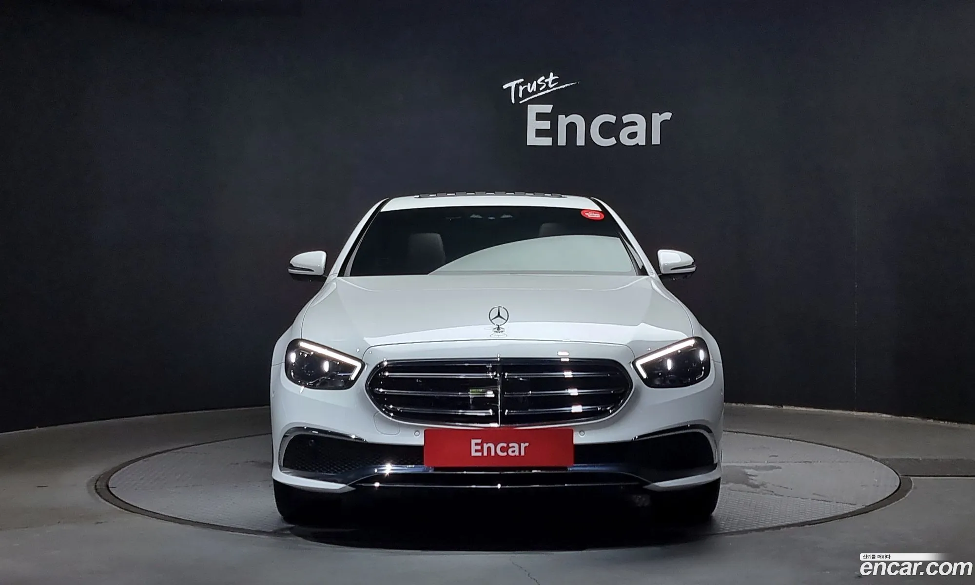Benz E-Class W213 E220D 4Matic Exclusive - фотография 19816211