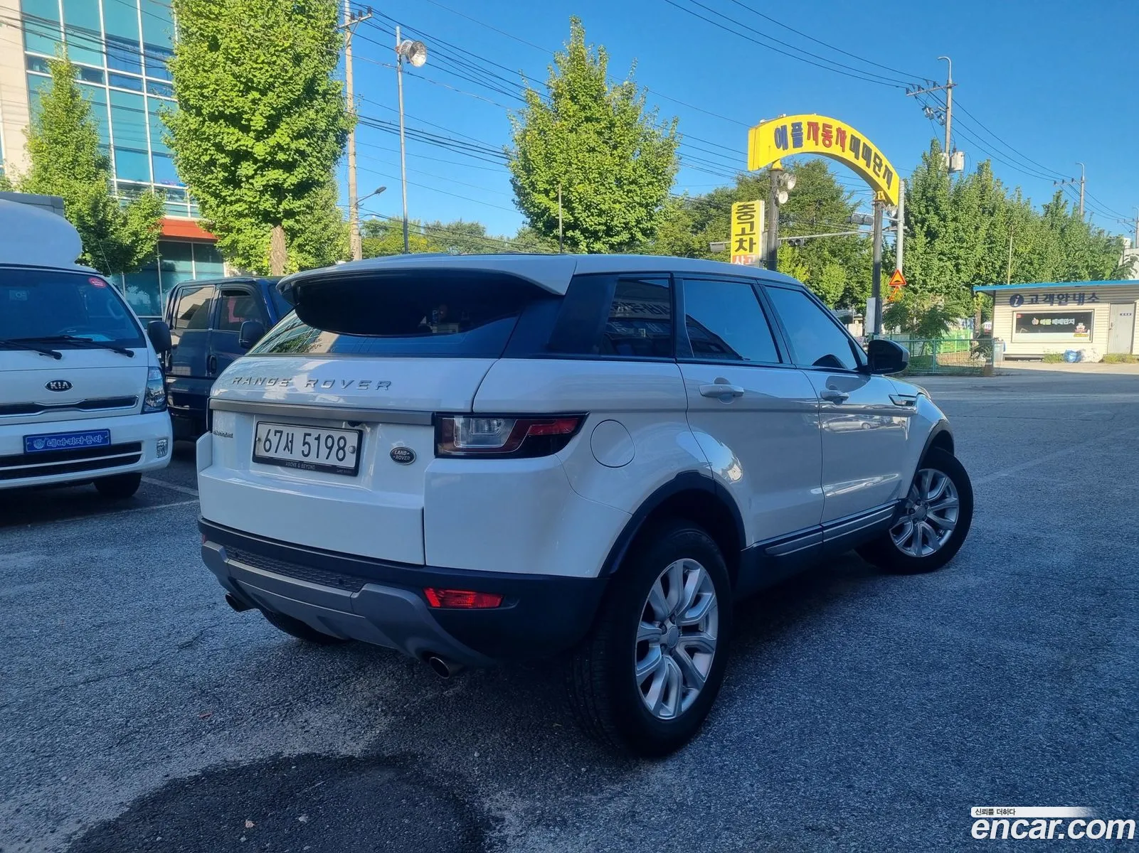Land Rover Range Rover Evoque 20 Td4 Se - фотография 6997130
