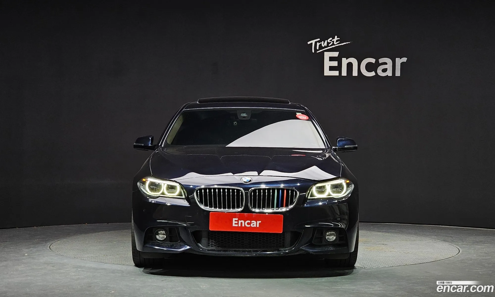 BMW 5 Series F10 520D xDrive M Aerodynamics - фотография 6872956