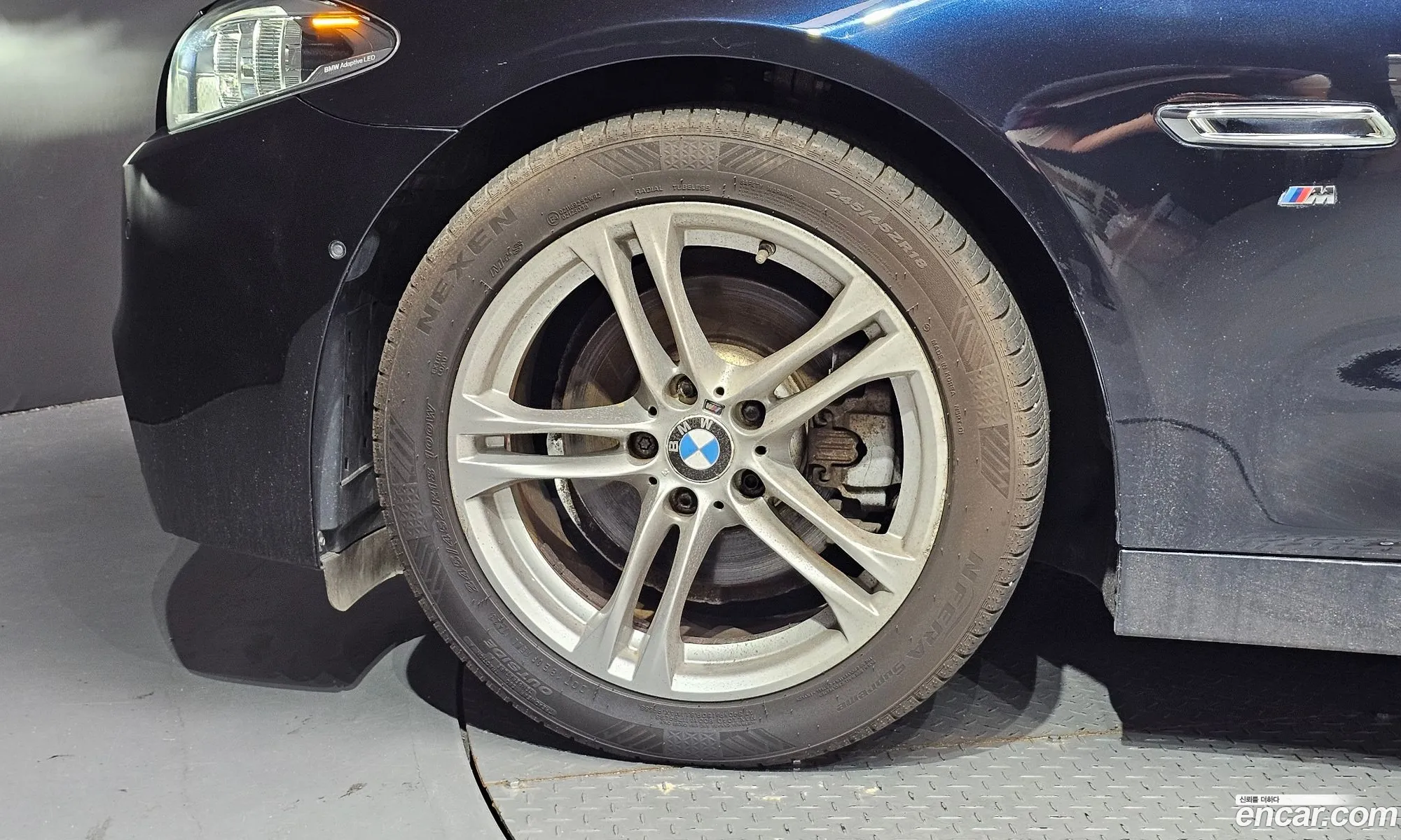 BMW 5 Series F10 520D xDrive M Aerodynamics - фотография 6872958