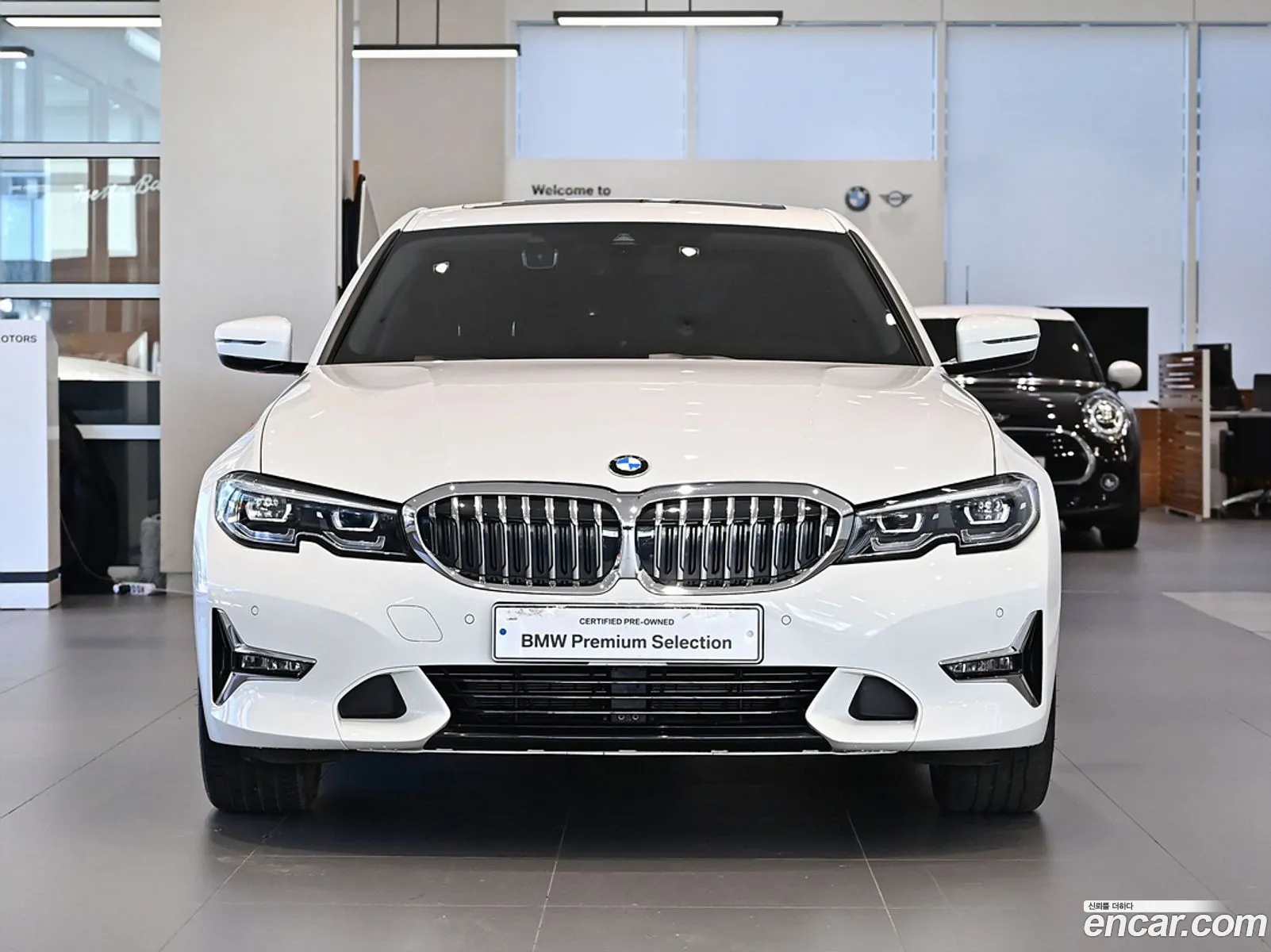 BMW 3 Series G20 320I Luxury - фотография 18578896