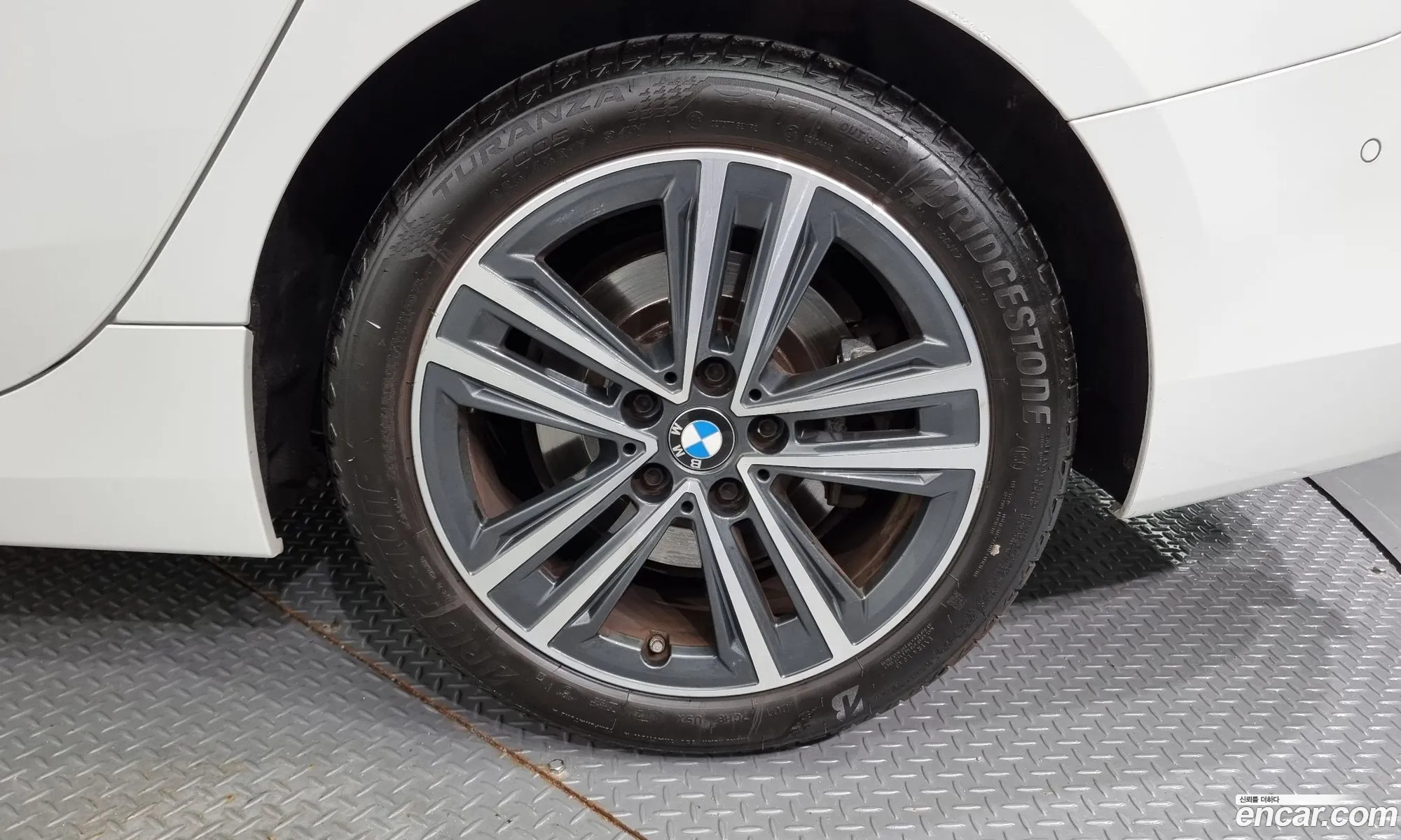 BMW 2 Series Gran Coupe F44 220I Advantage - фотография 6481067