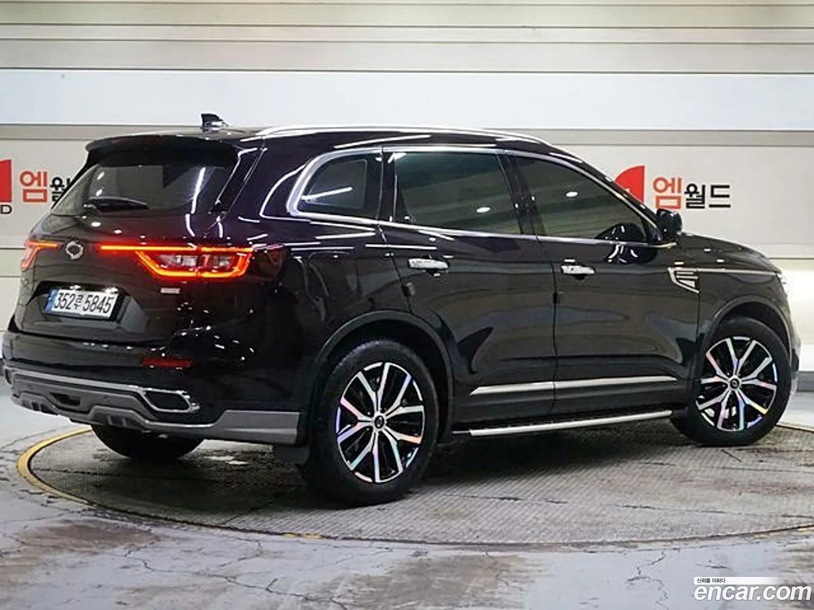 Renault Korea Samsung The New Qm6 20 Lpe Re Signature 2Wd - фотография 7514204