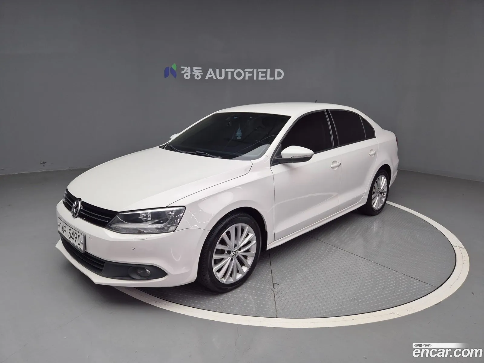 Volkswagen New Jetta 16 Tdi Bluemotion 6Th Generation - фотография 12481161