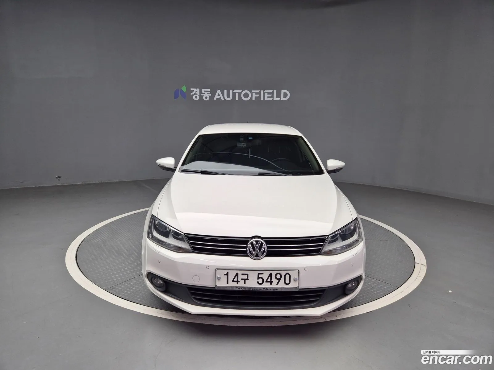Volkswagen New Jetta 16 Tdi Bluemotion 6Th Generation - фотография 12481163