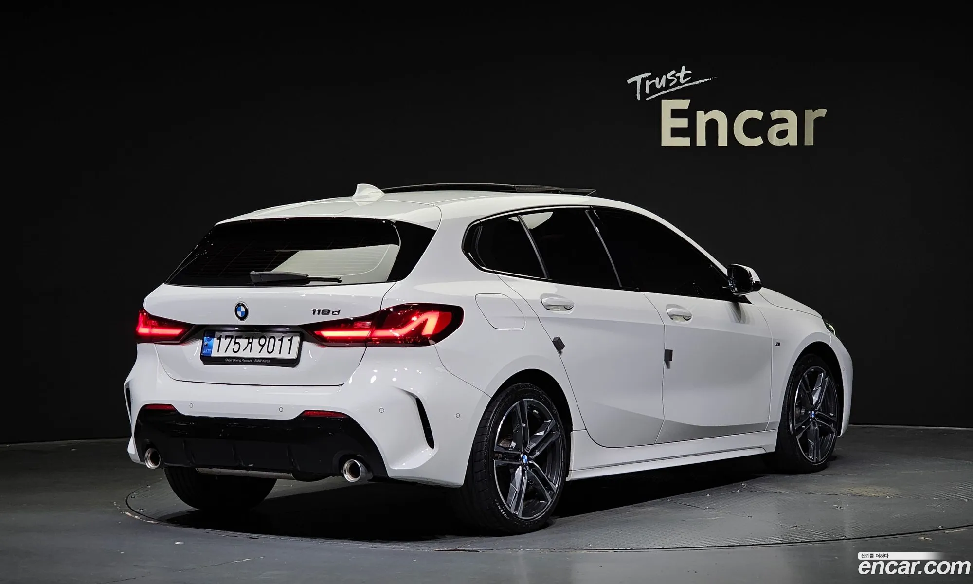 BMW 1 Series F40 118D M Sports - фотография 6615487