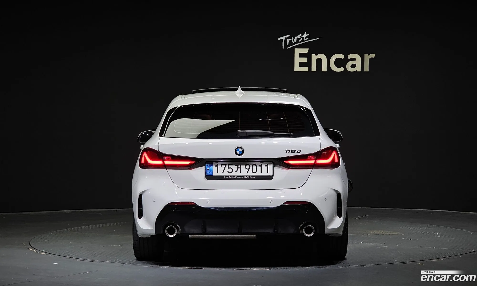 BMW 1 Series F40 118D M Sports - фотография 6615489