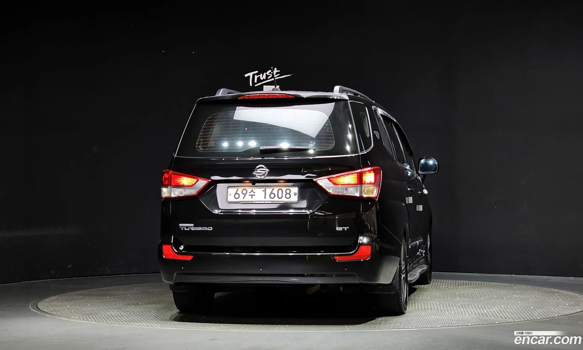 Kg Mobility Ssangyong Korando Turismo 4Wd Gt 9-Seater - фотография 7389405