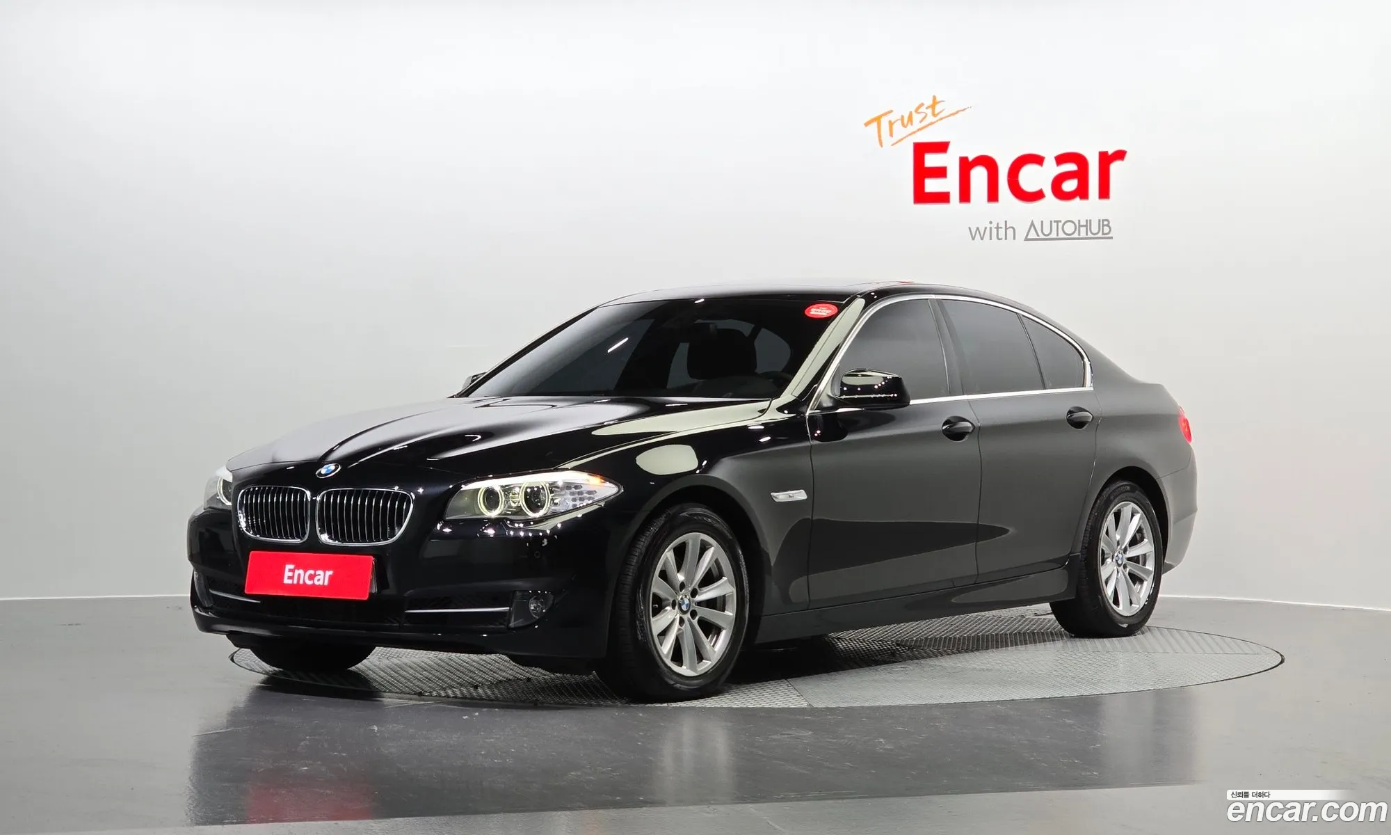 BMW 5 Series F10 520D - фотография 8291462