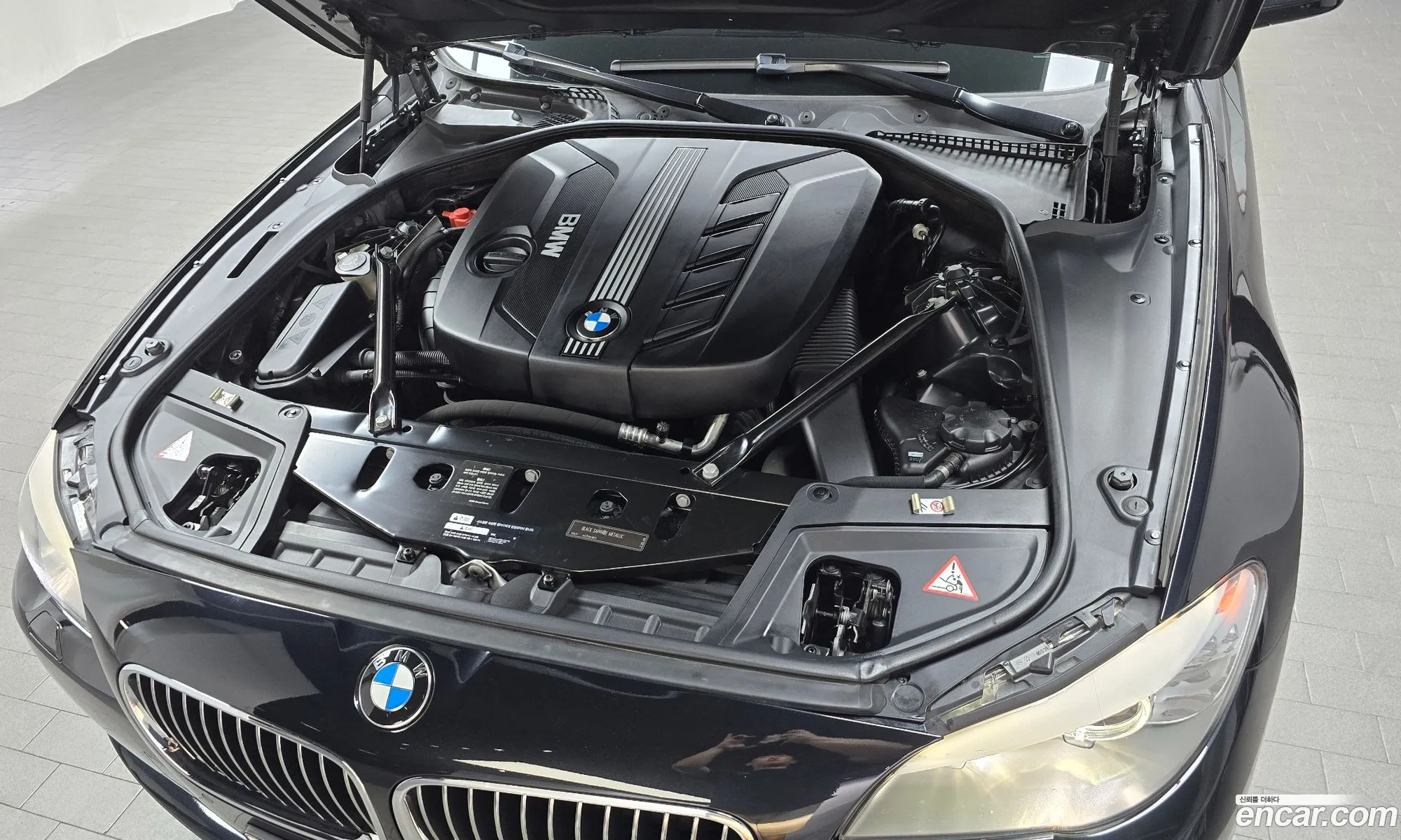 BMW 5 Series F10 520D - фотография 8291467