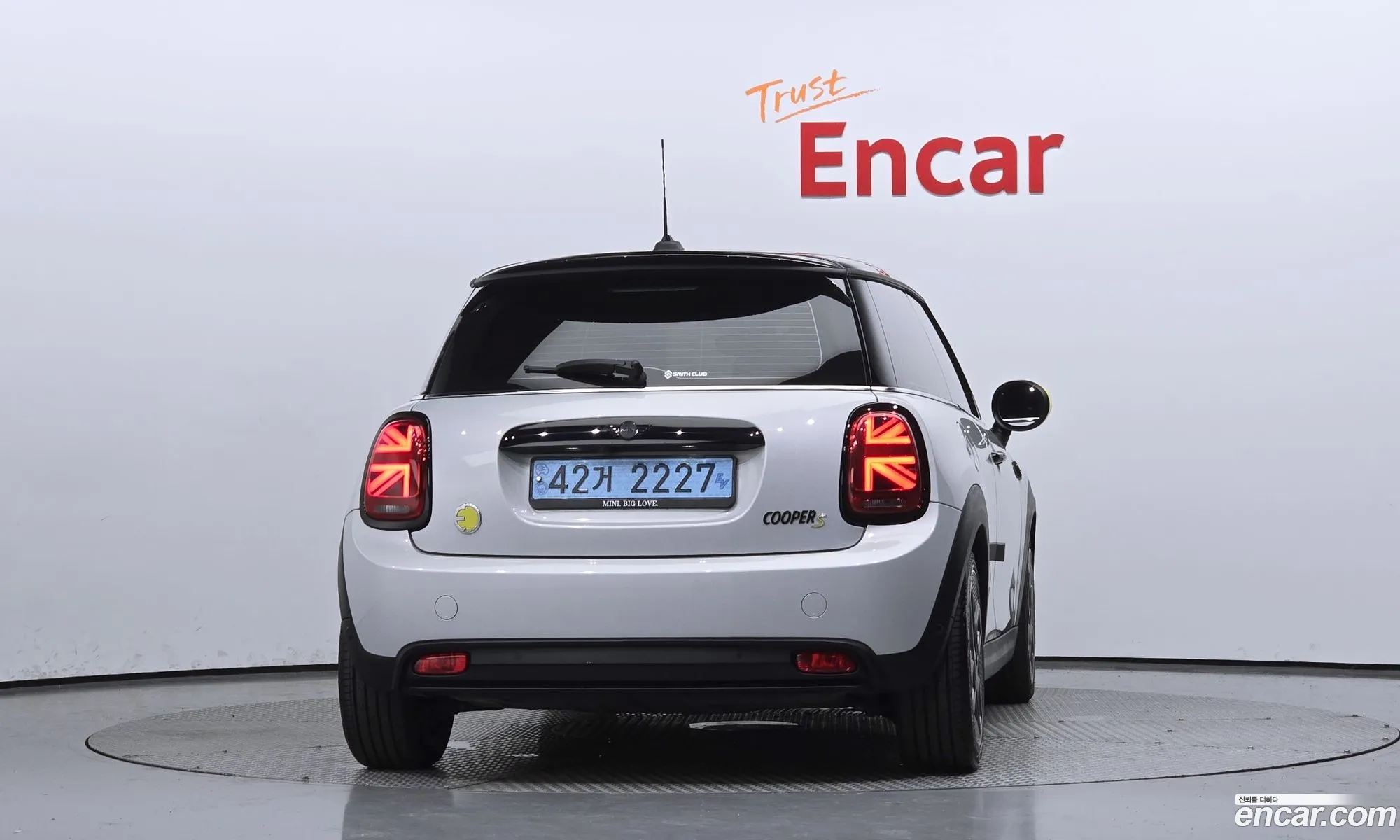 Mini Cooper Electric Se Electric 1St Generation - фотография 920624