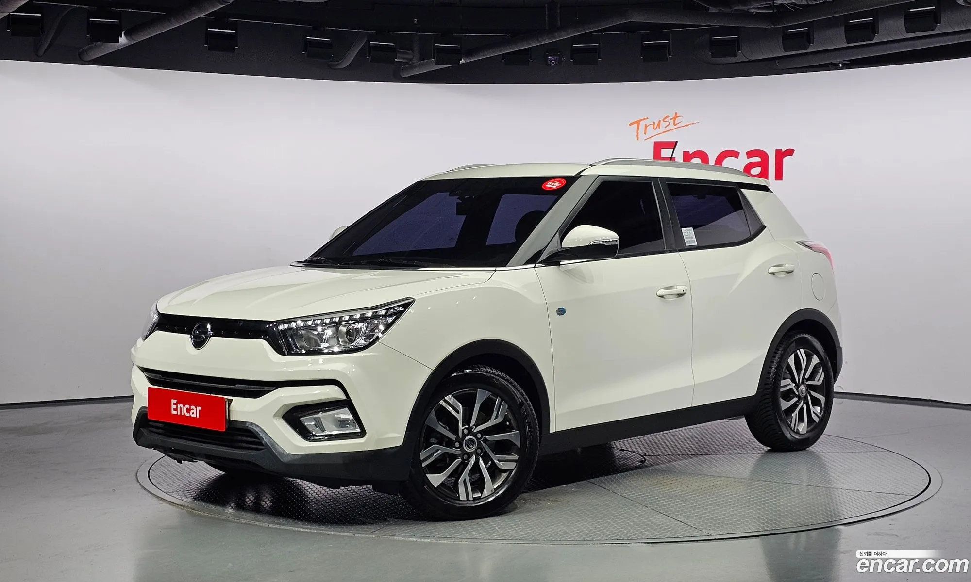Kg Mobility Ssangyong Tivoli Armor Diesel Vx 2Wd - фотография 7498118