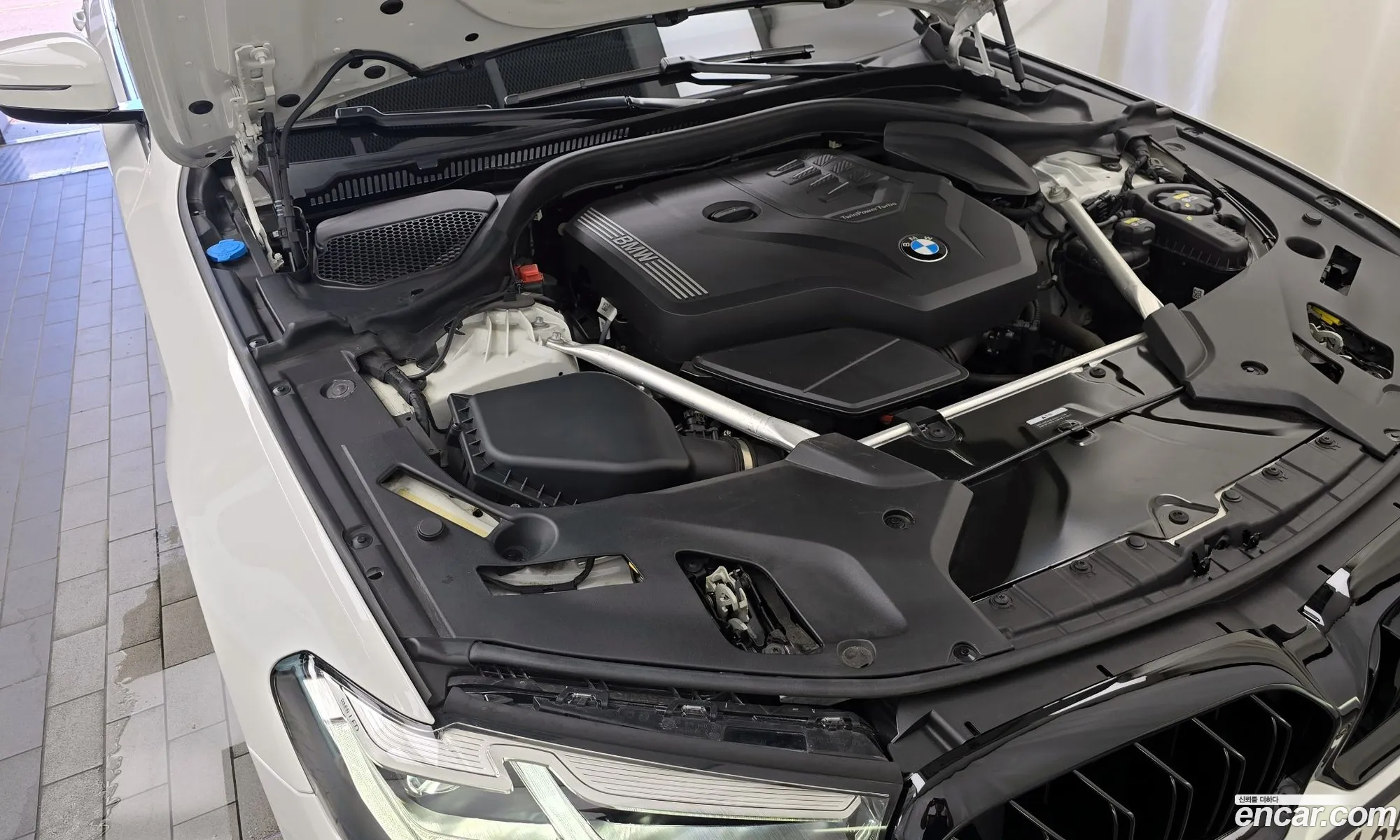 BMW 5 Series G30 530I xDrive M Sports - фотография 8291455