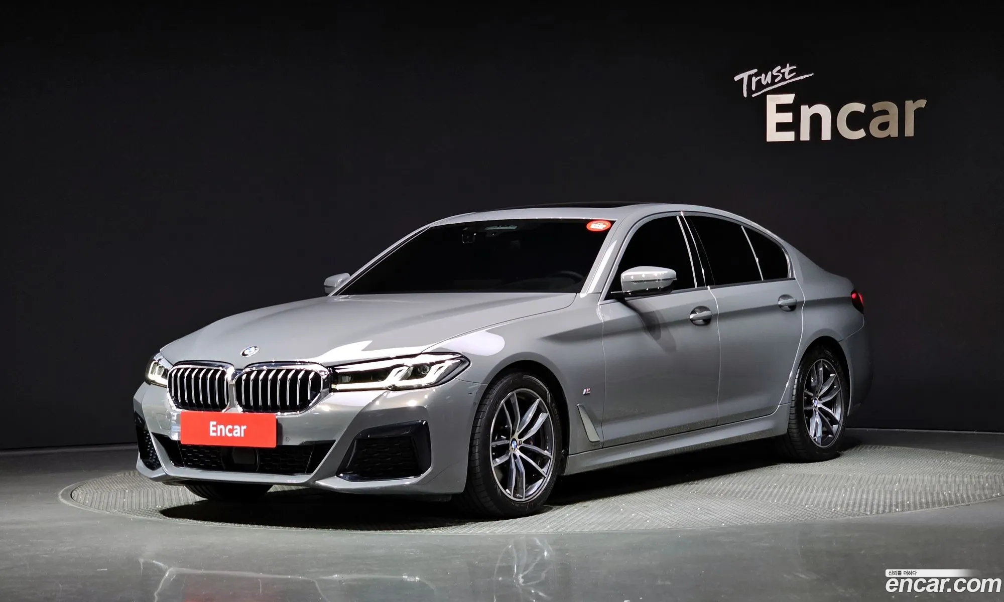 BMW 5 Series G30 520I M Sports - фотография 14027312