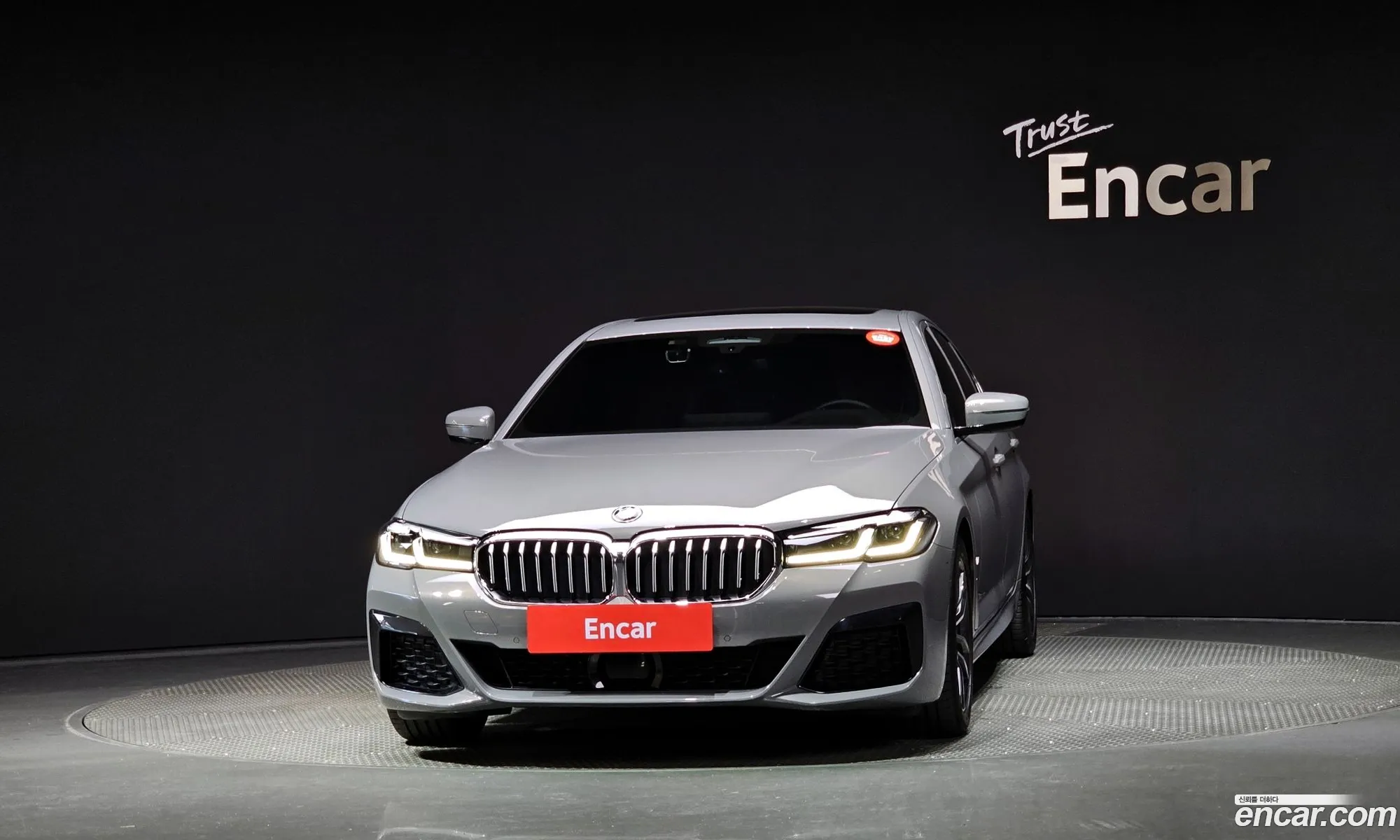 BMW 5 Series G30 520I M Sports - фотография 14027314