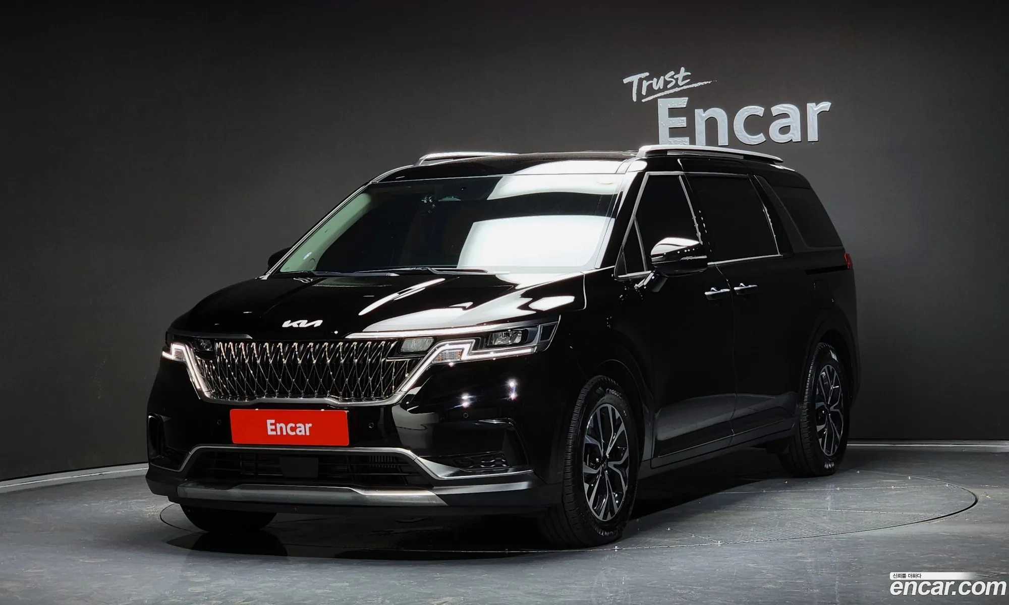 Kia Carnival 4Th Generation 9-Seater Signature - фотография 14436428