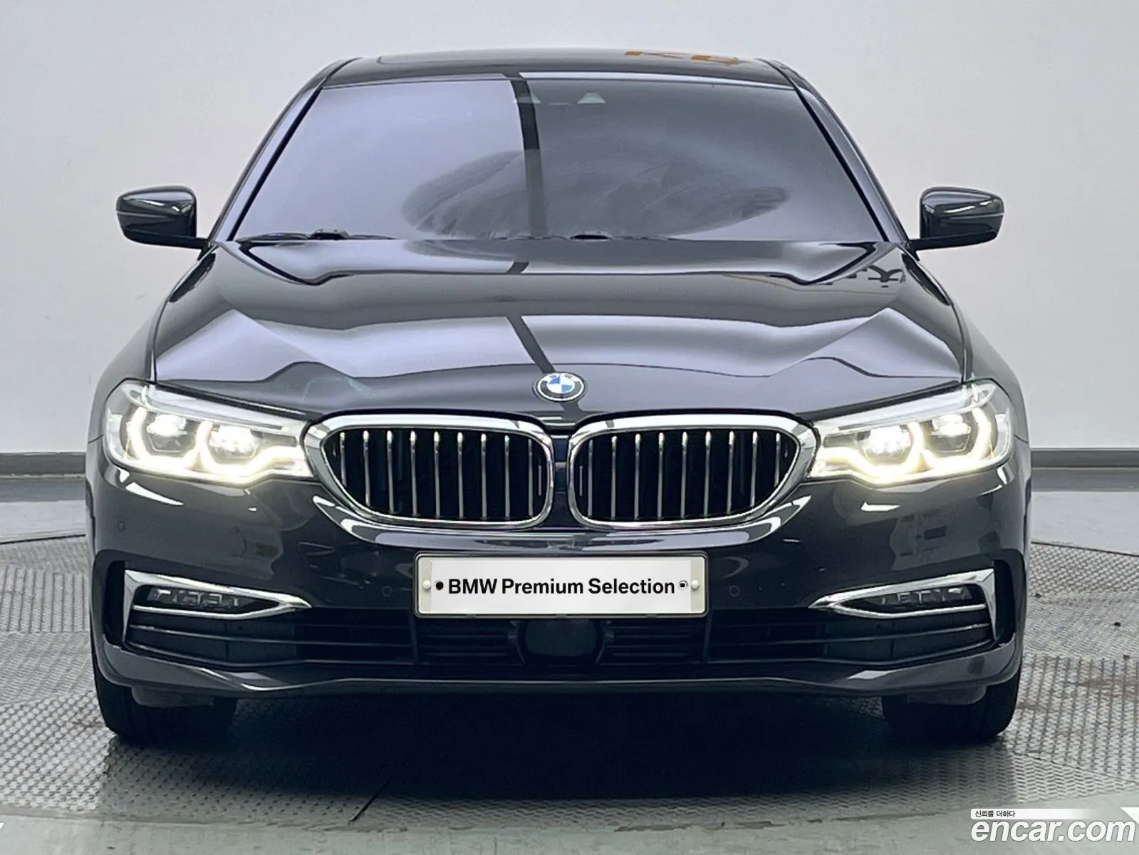 BMW 5 Series G30 520D Luxury Plus - фотография 8863680