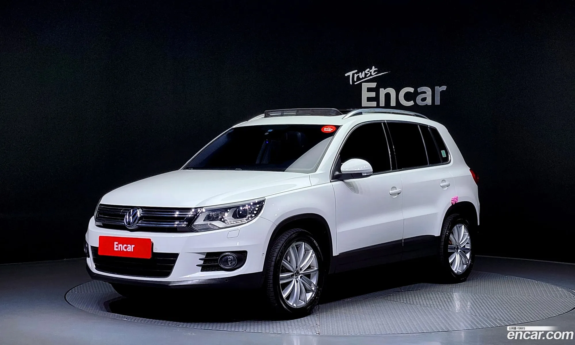 Volkswagen New Tiguan 20 Tdi Premium 5N - фотография 8274819