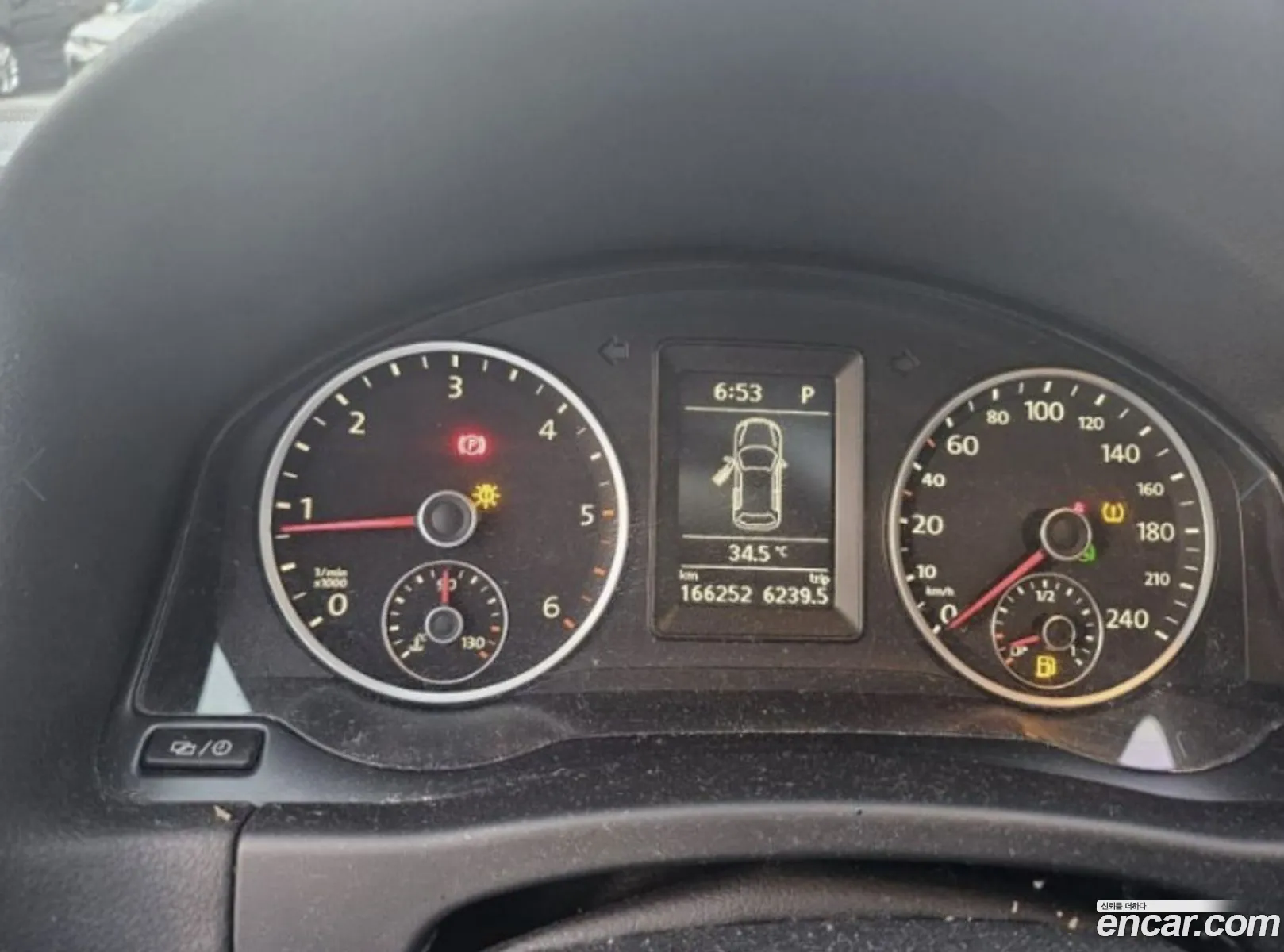 Volkswagen New Tiguan 20 Tdi Premium 5N - фотография 8349343
