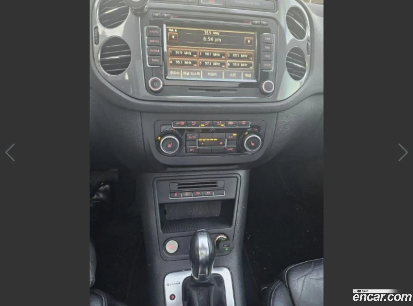 Volkswagen New Tiguan 20 Tdi Premium 5N - фотография 8349345