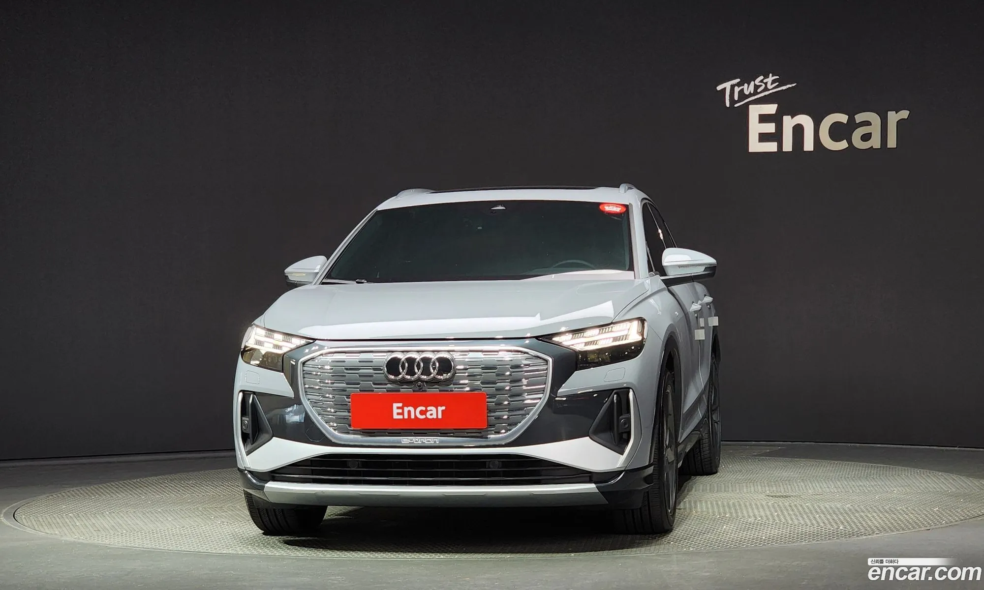 Audi Q4 E-Tron F4 40 Premium - фотография 1114790