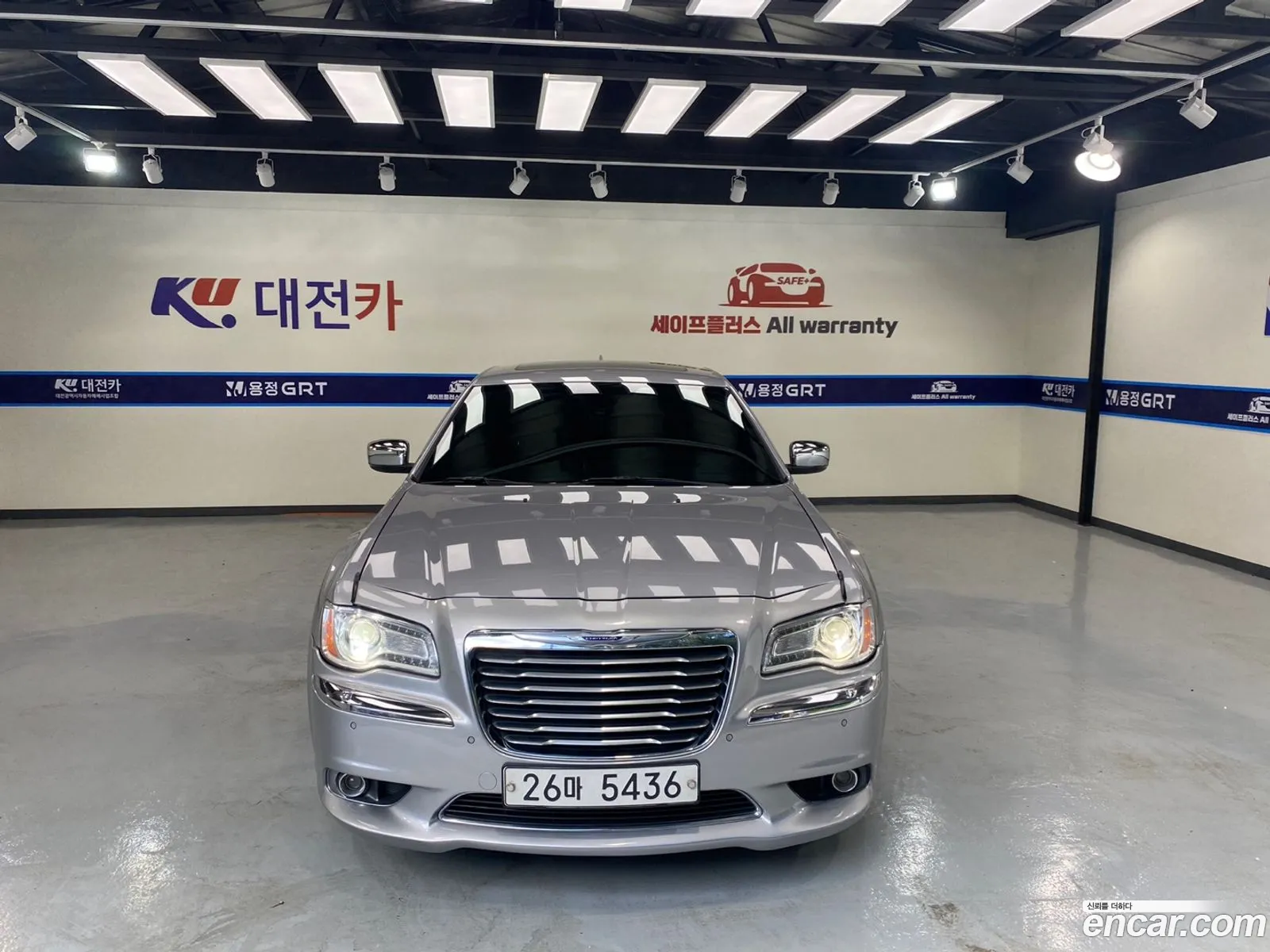 Chrysler The New 300C 36 - фотография 3496433