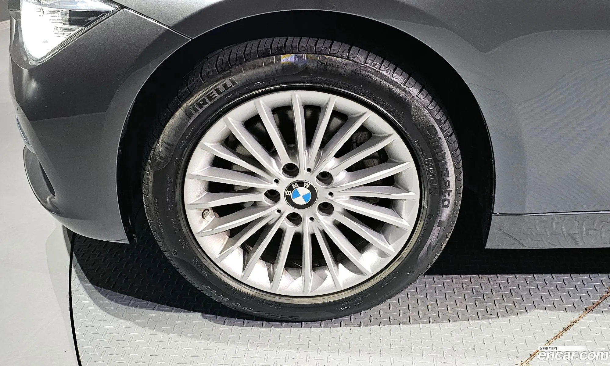 BMW 3 Series F30 320I Luxury - фотография 8309582