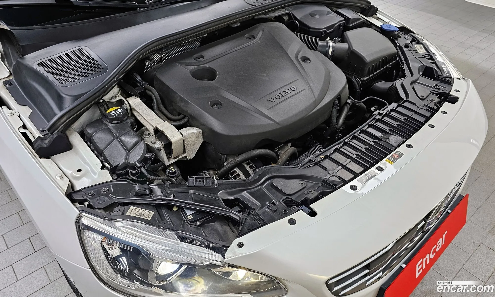 Volvo S60 D3 2Nd Generation - фотография 7880644