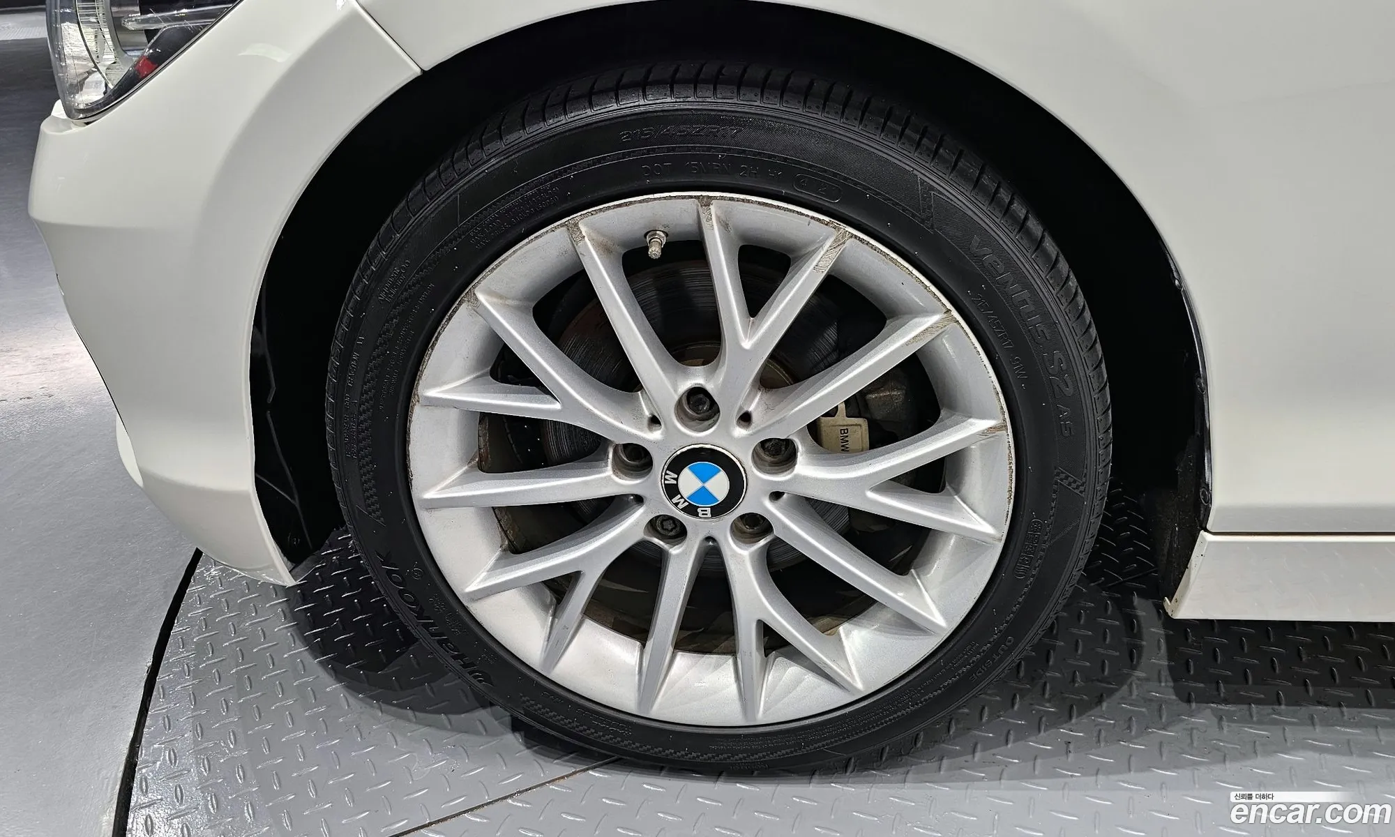 BMW 1 Series F20 118D Sports 5-Door - фотография 8280569